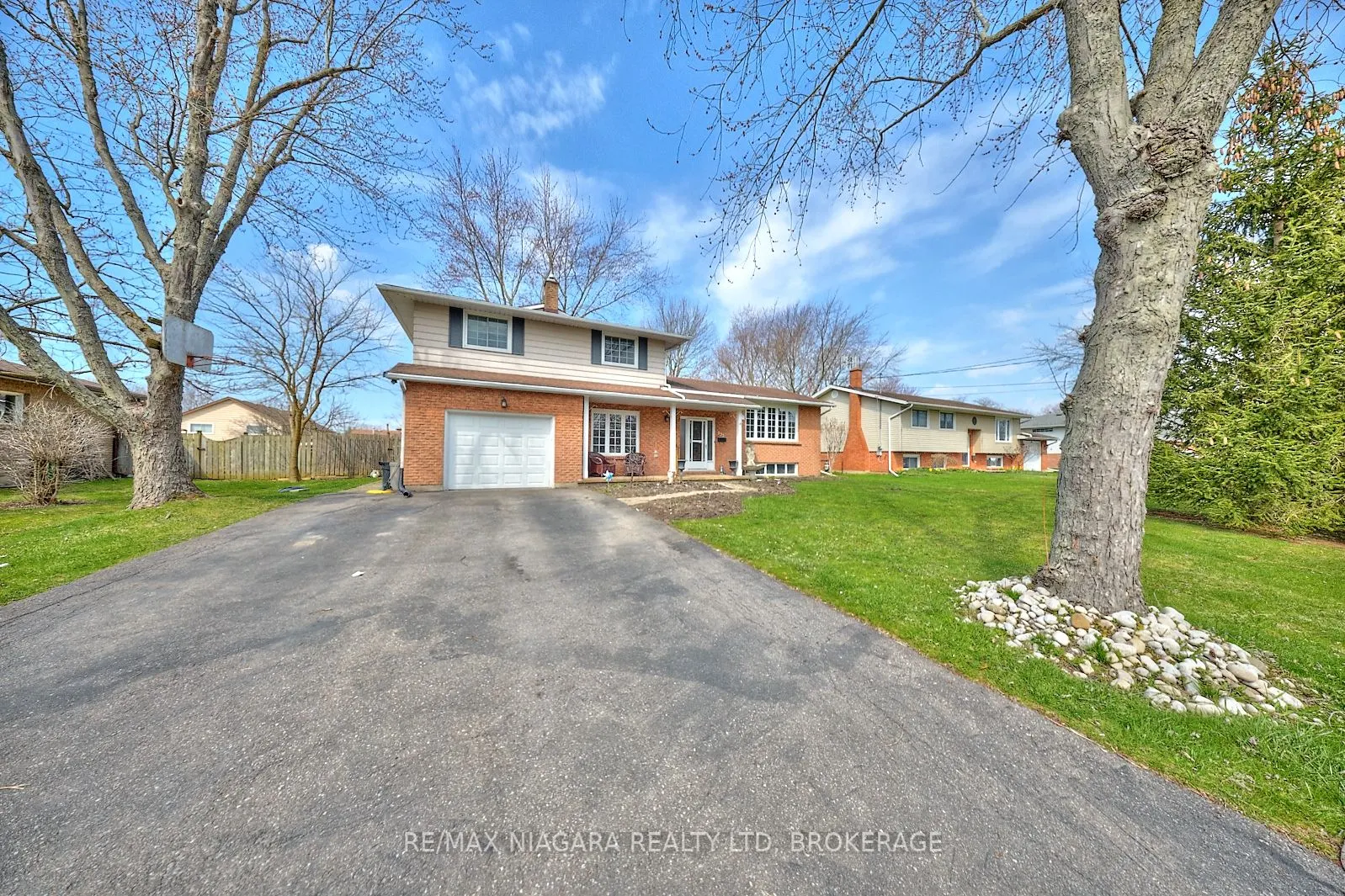953 Grandview Road