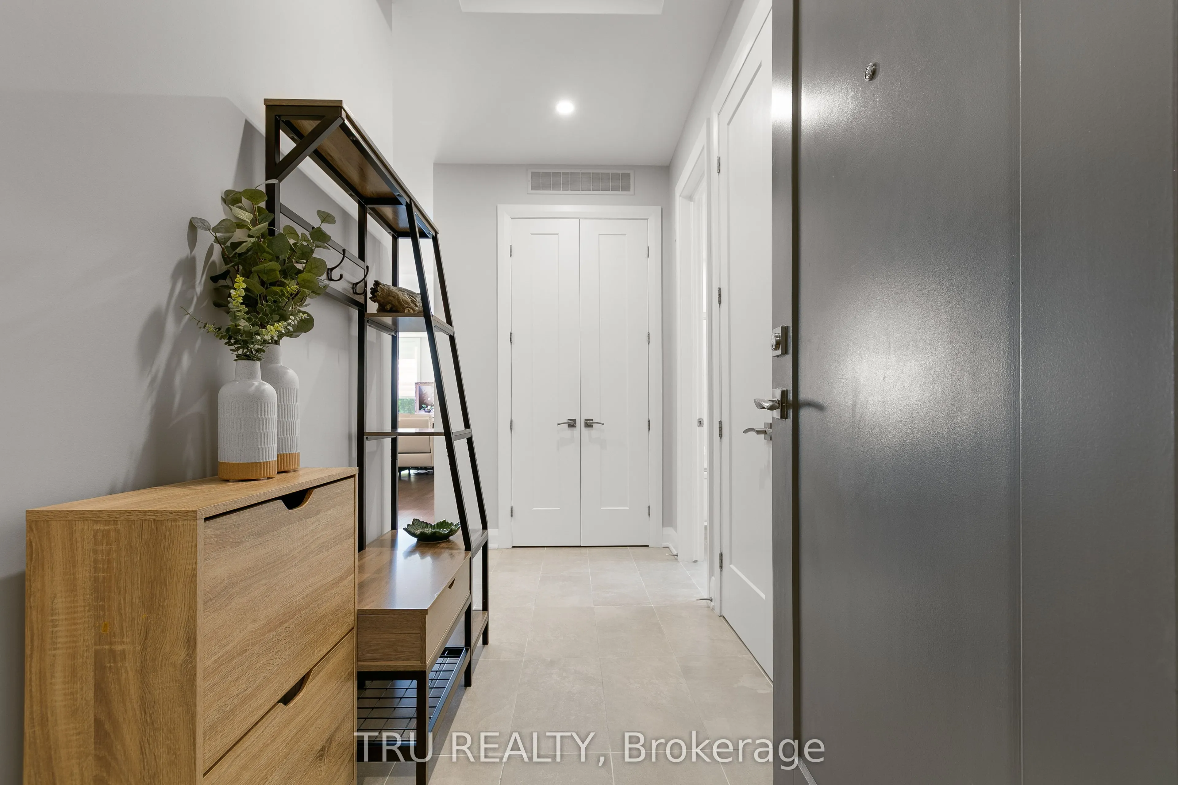 100 CORTILE Private N, #102