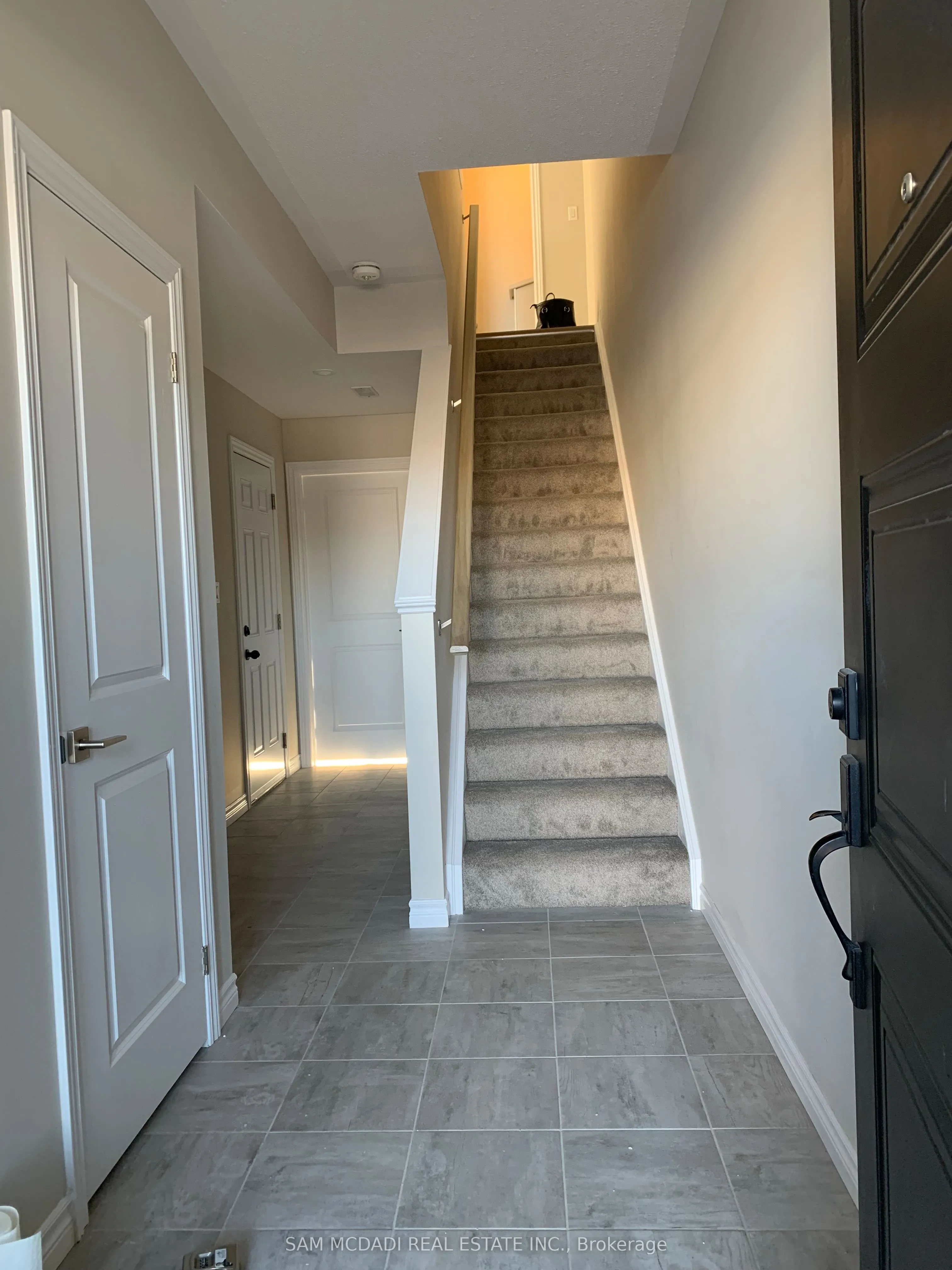 1131 Gordon Street, #7