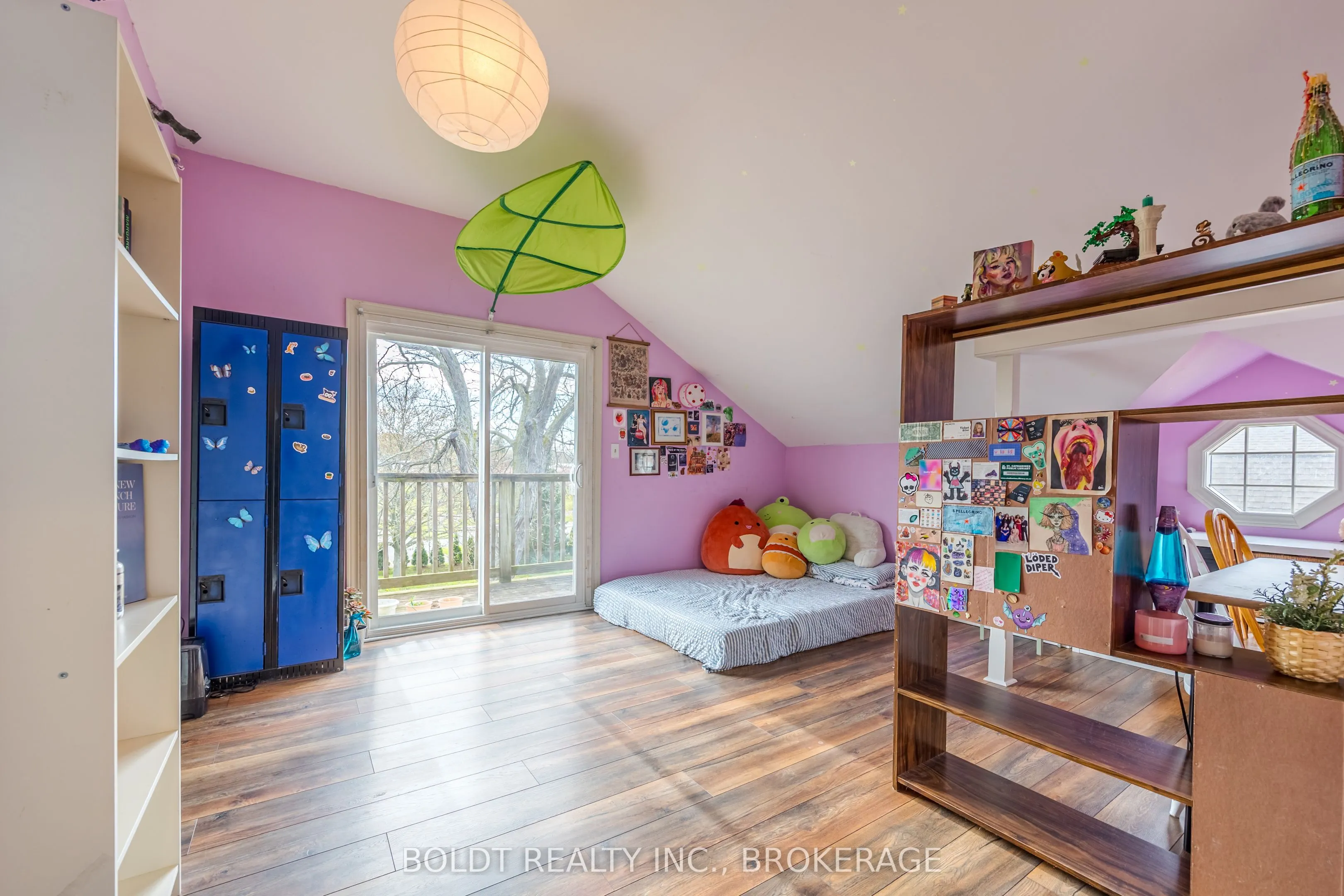 468 Lakeshore Road