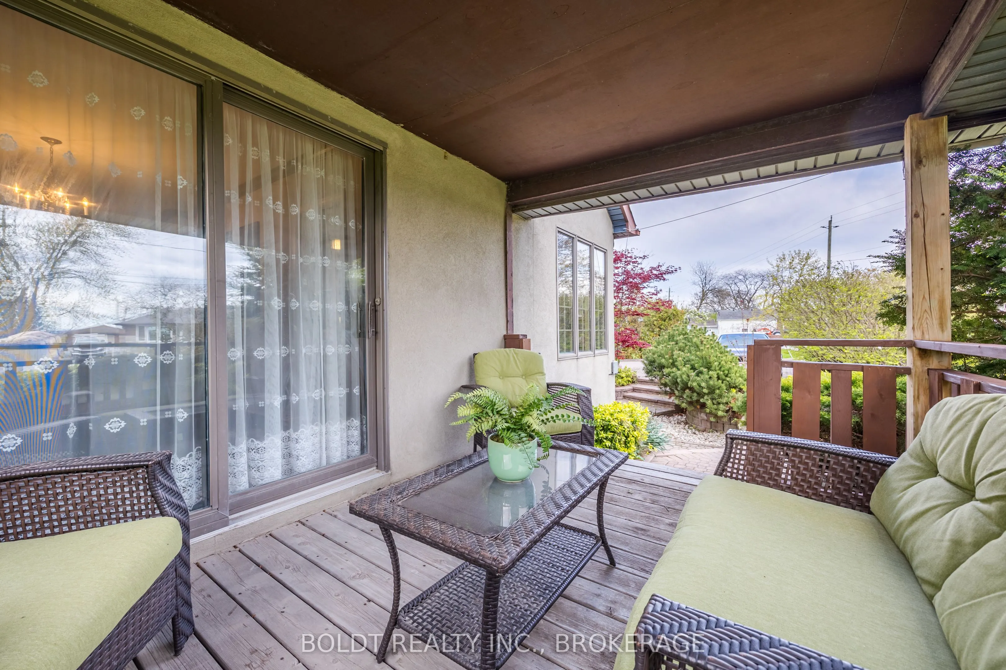 468 Lakeshore Road