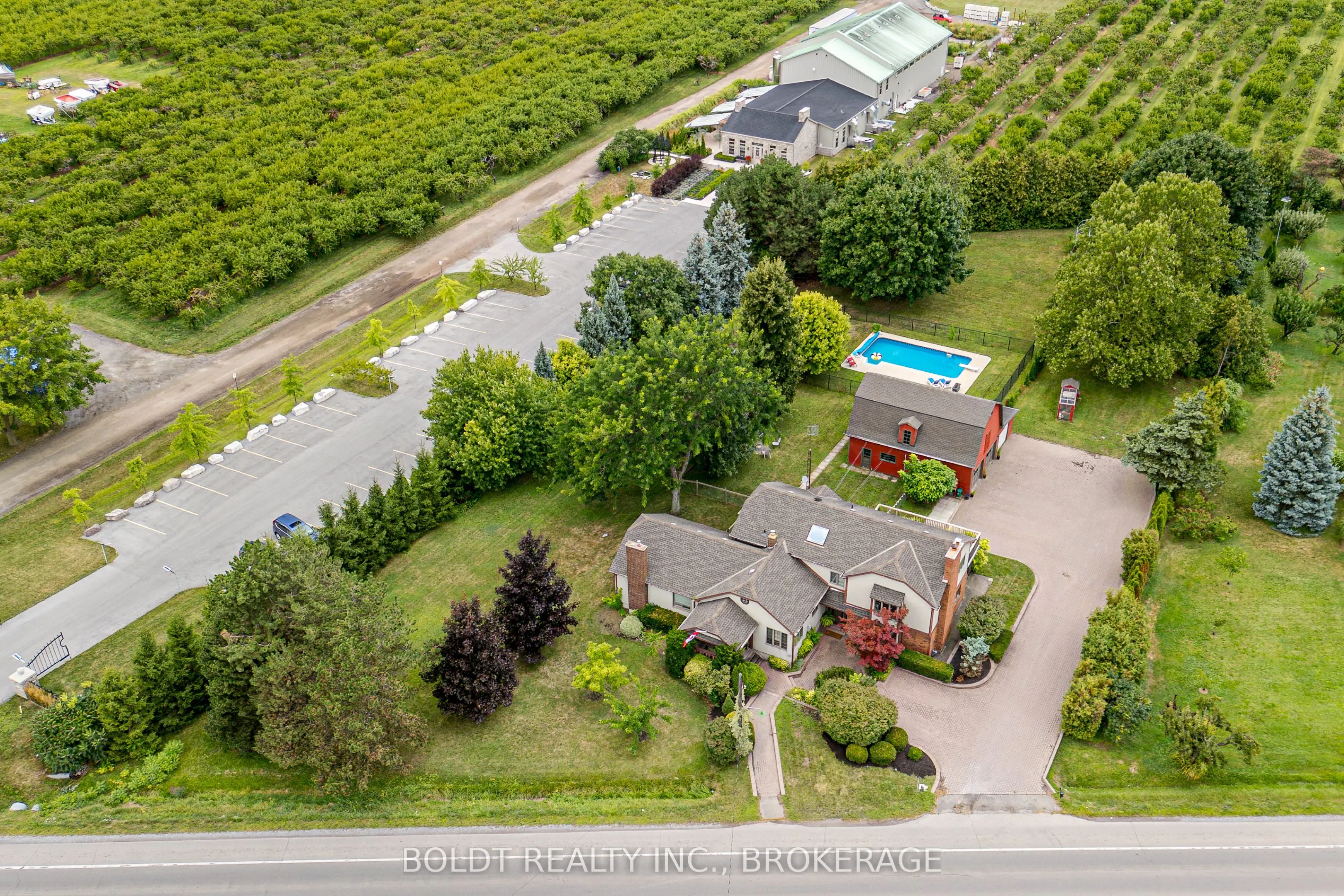 468 Lakeshore Road