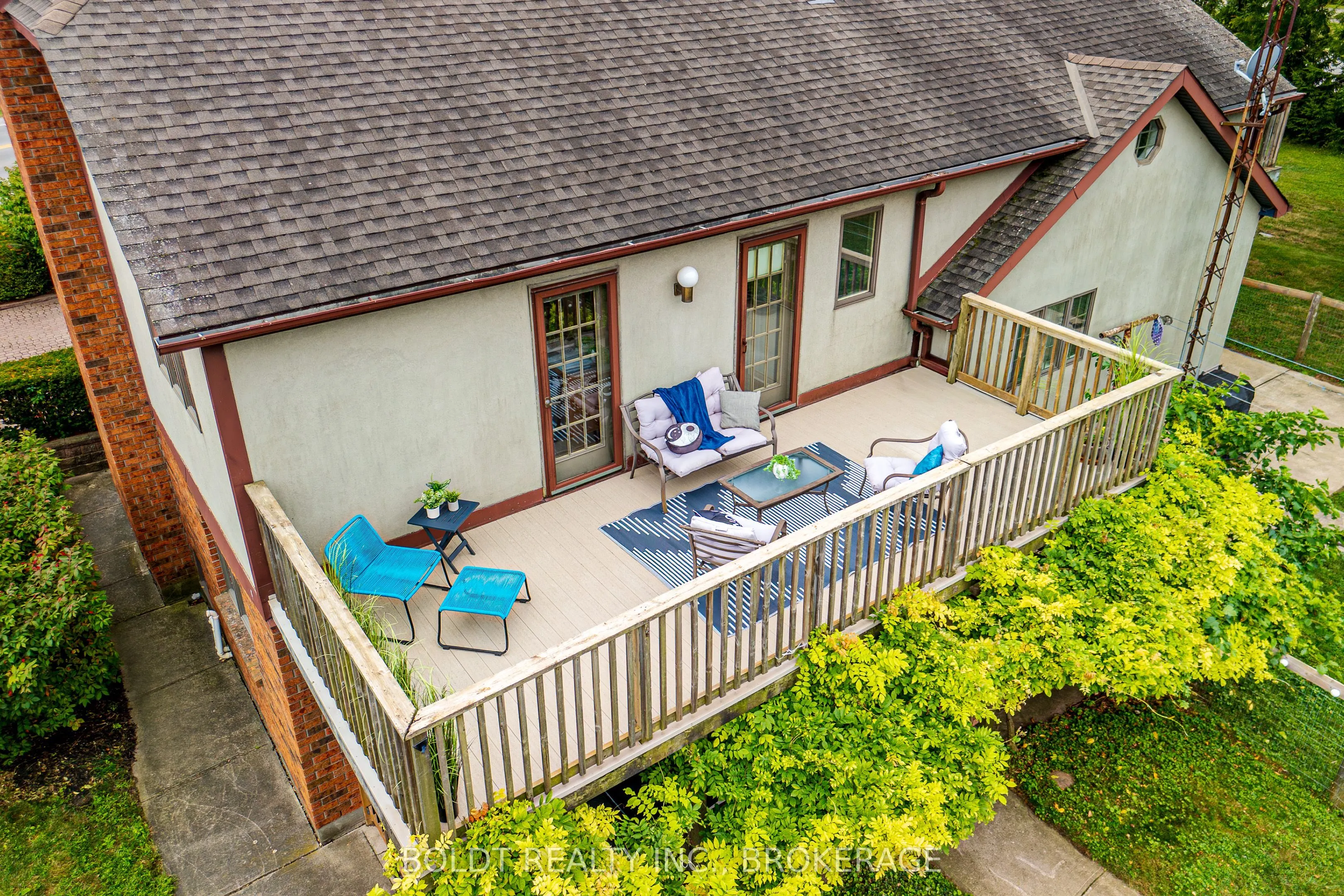 468 Lakeshore Road