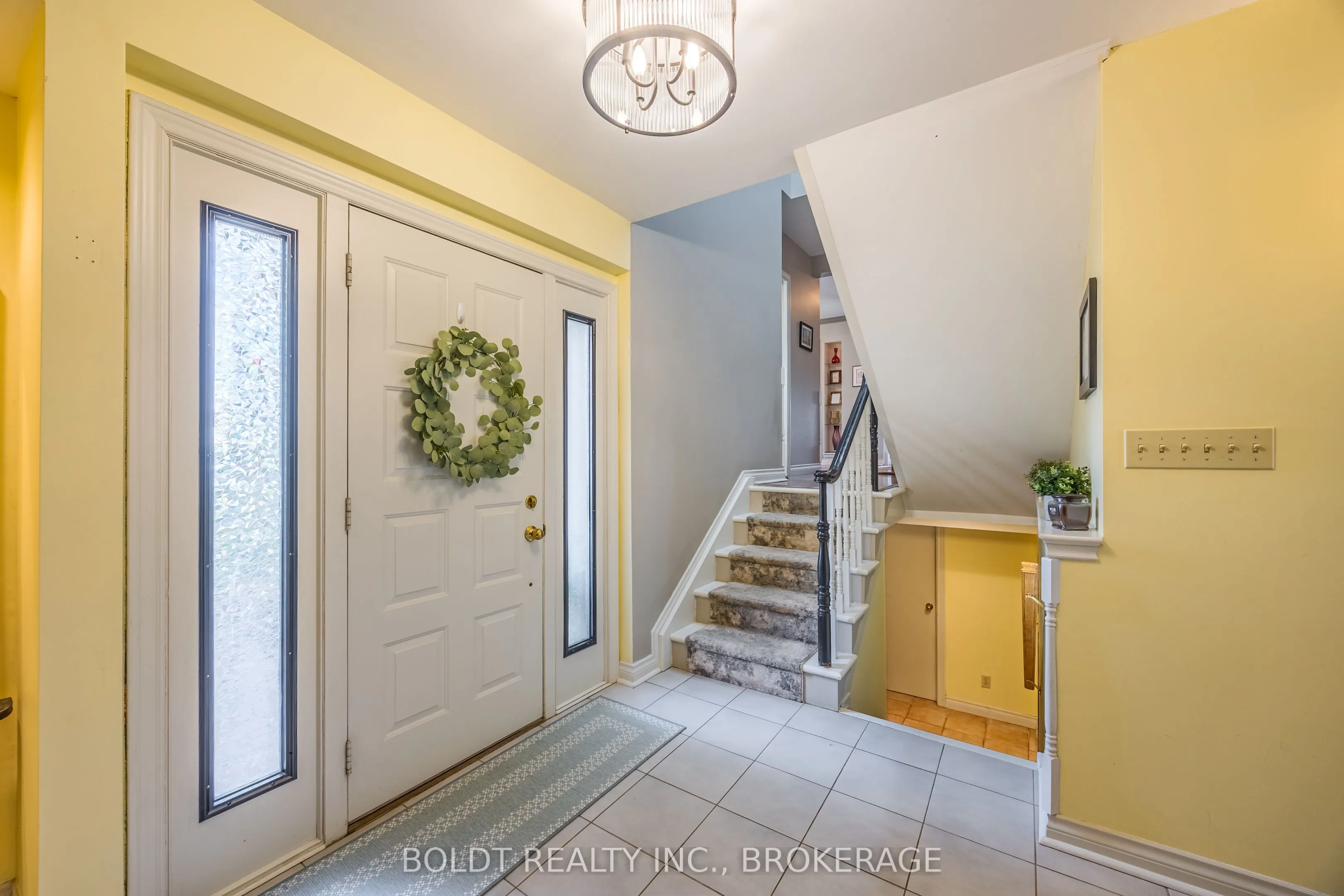 468 Lakeshore Road