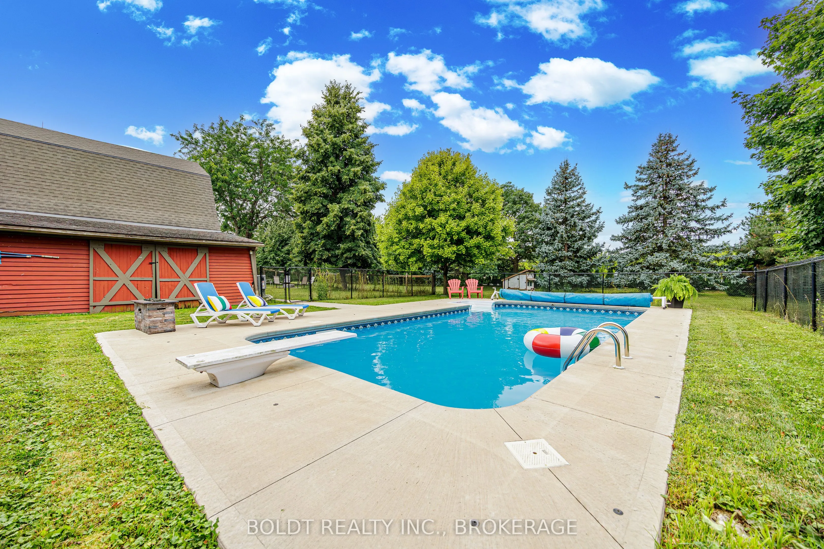 468 Lakeshore Road