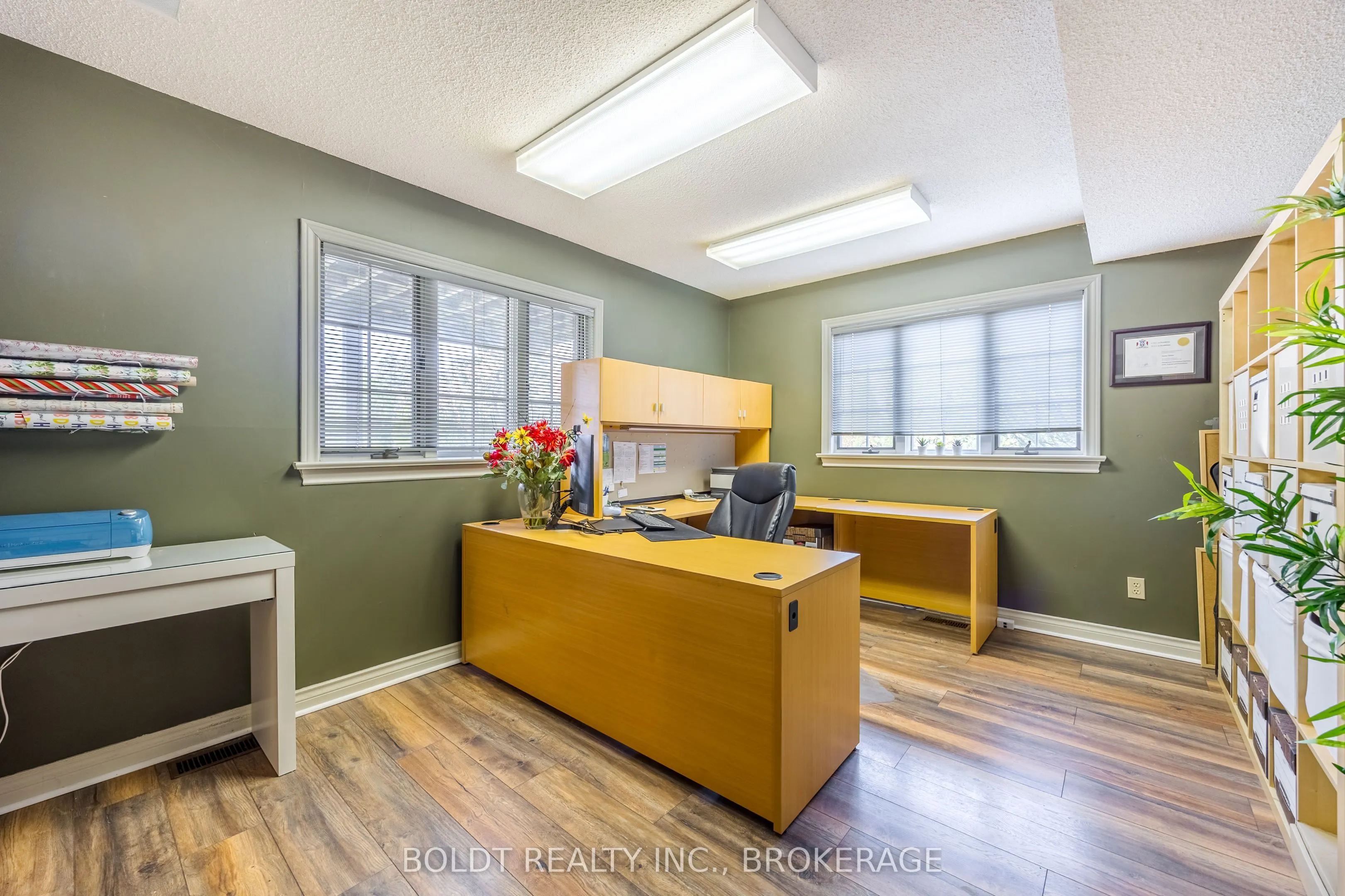 468 Lakeshore Road