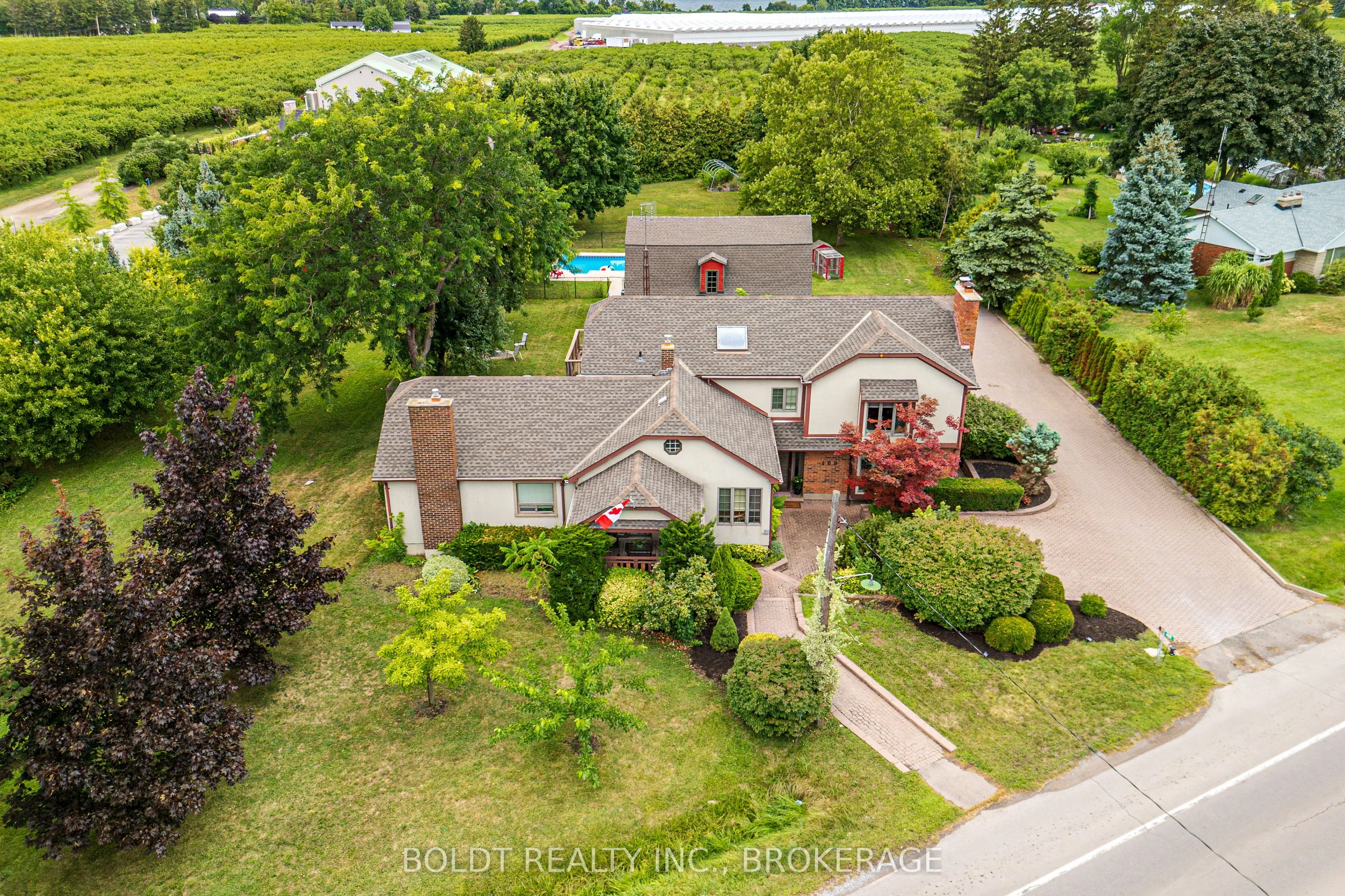 468 Lakeshore Road