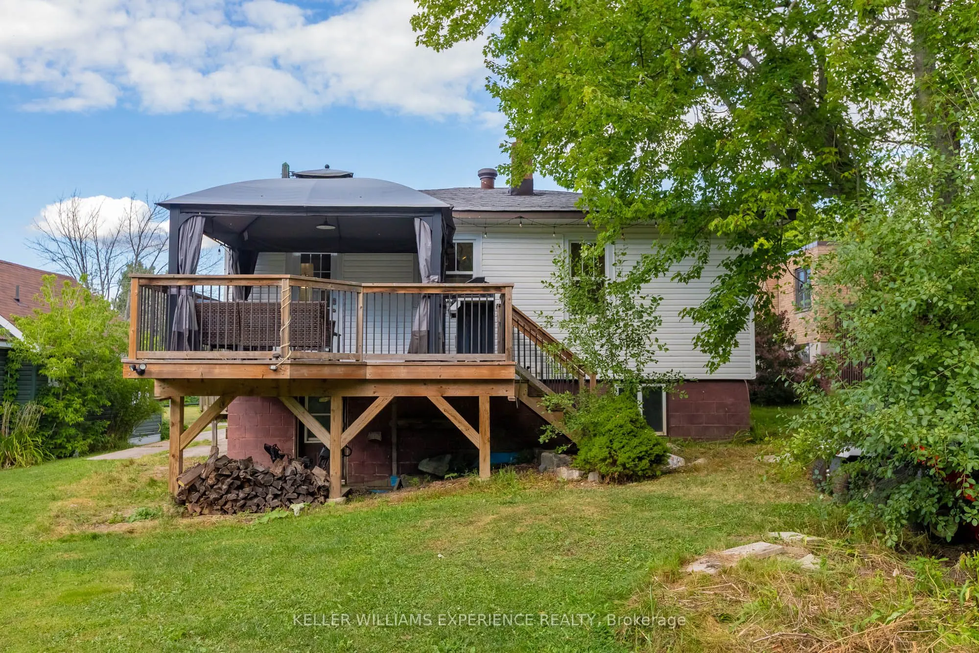2 Meadow Street