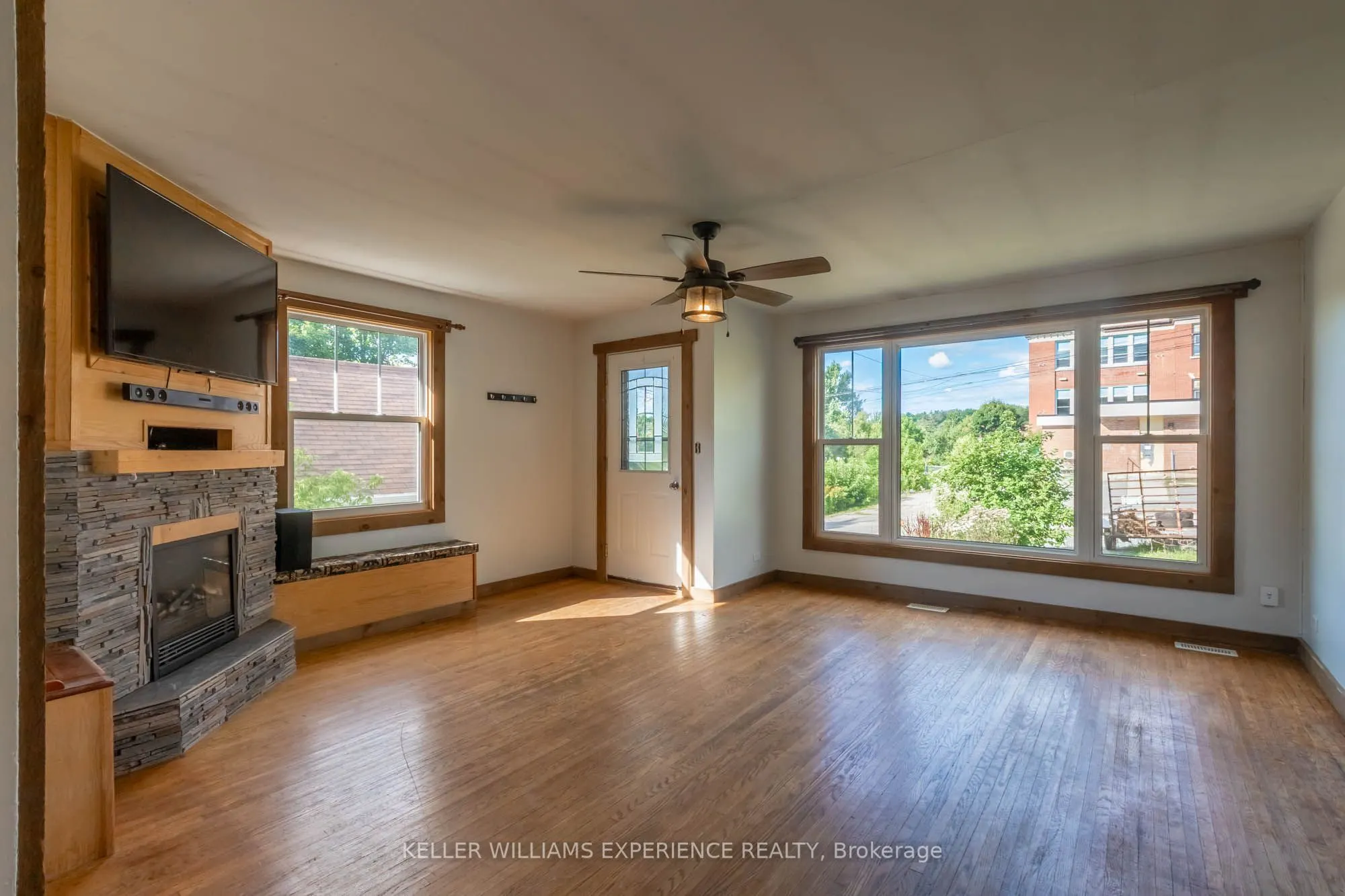 2 Meadow Street