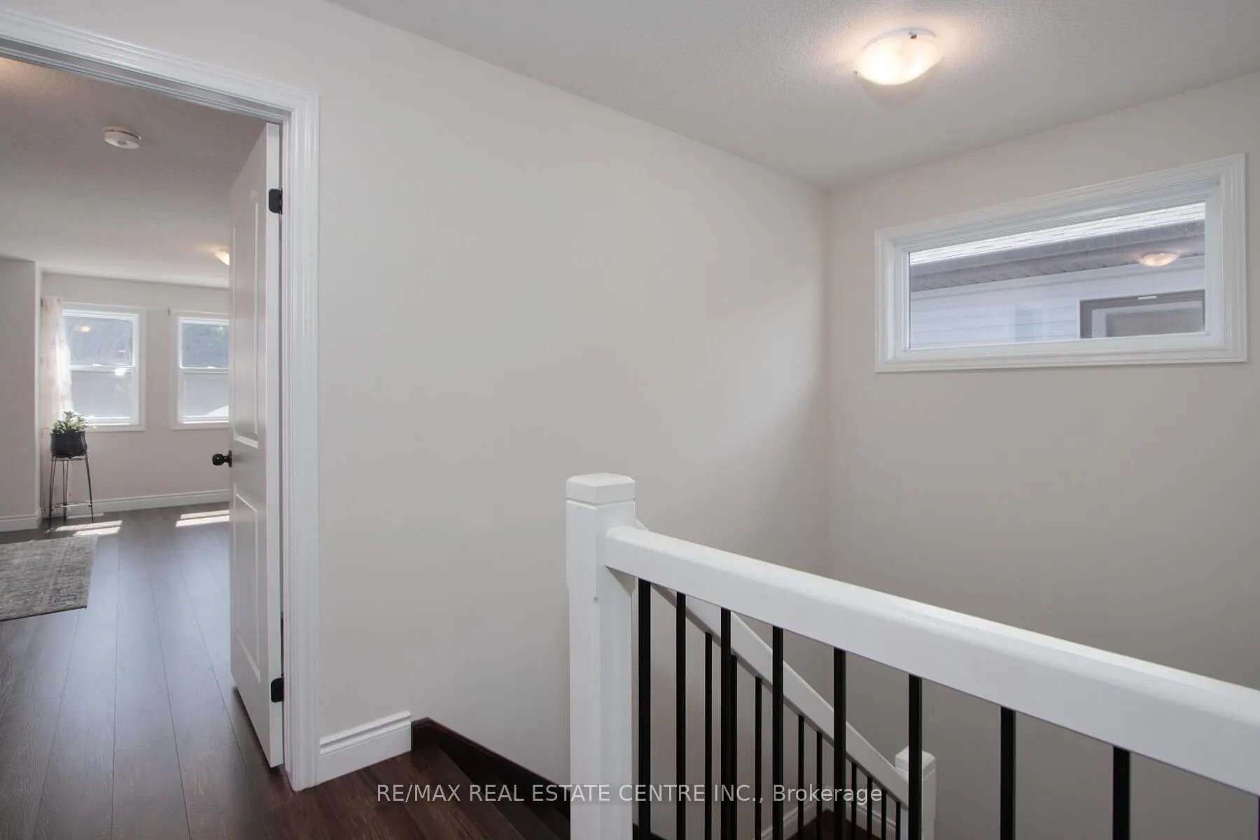 48 Cash Crescent