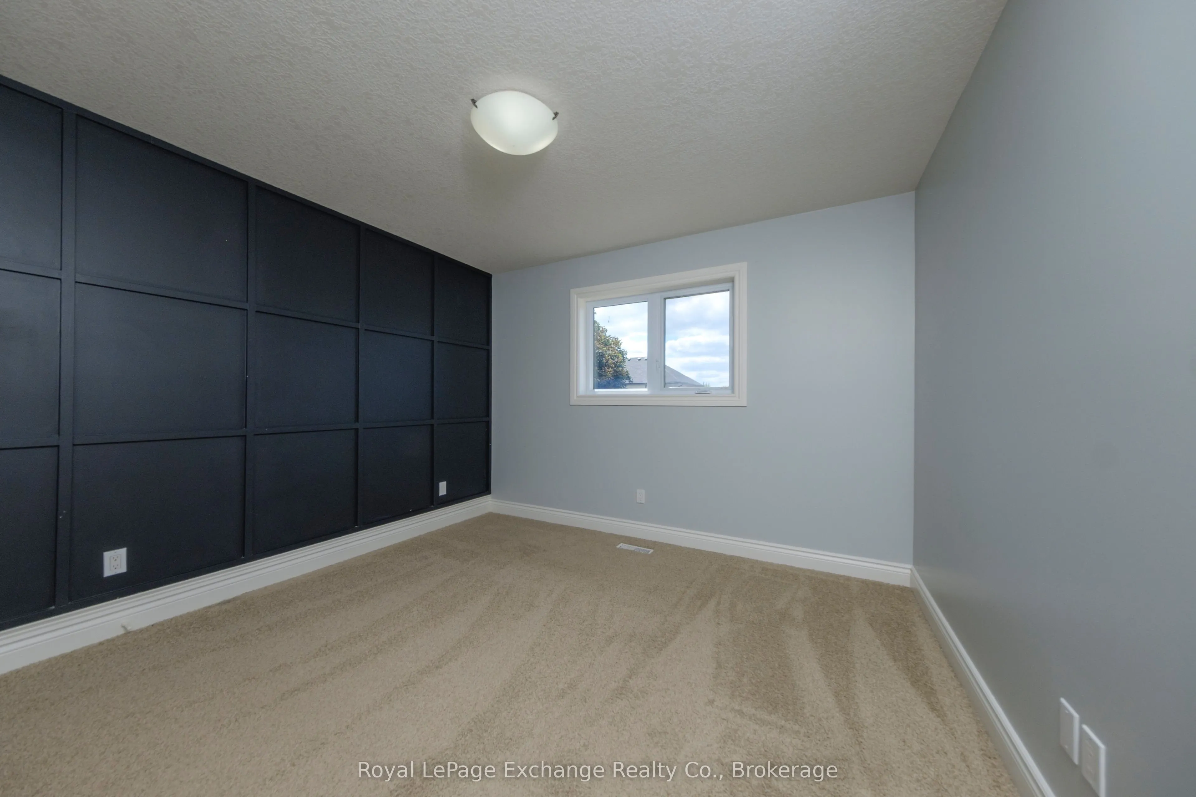 310 Wieck Boulevard