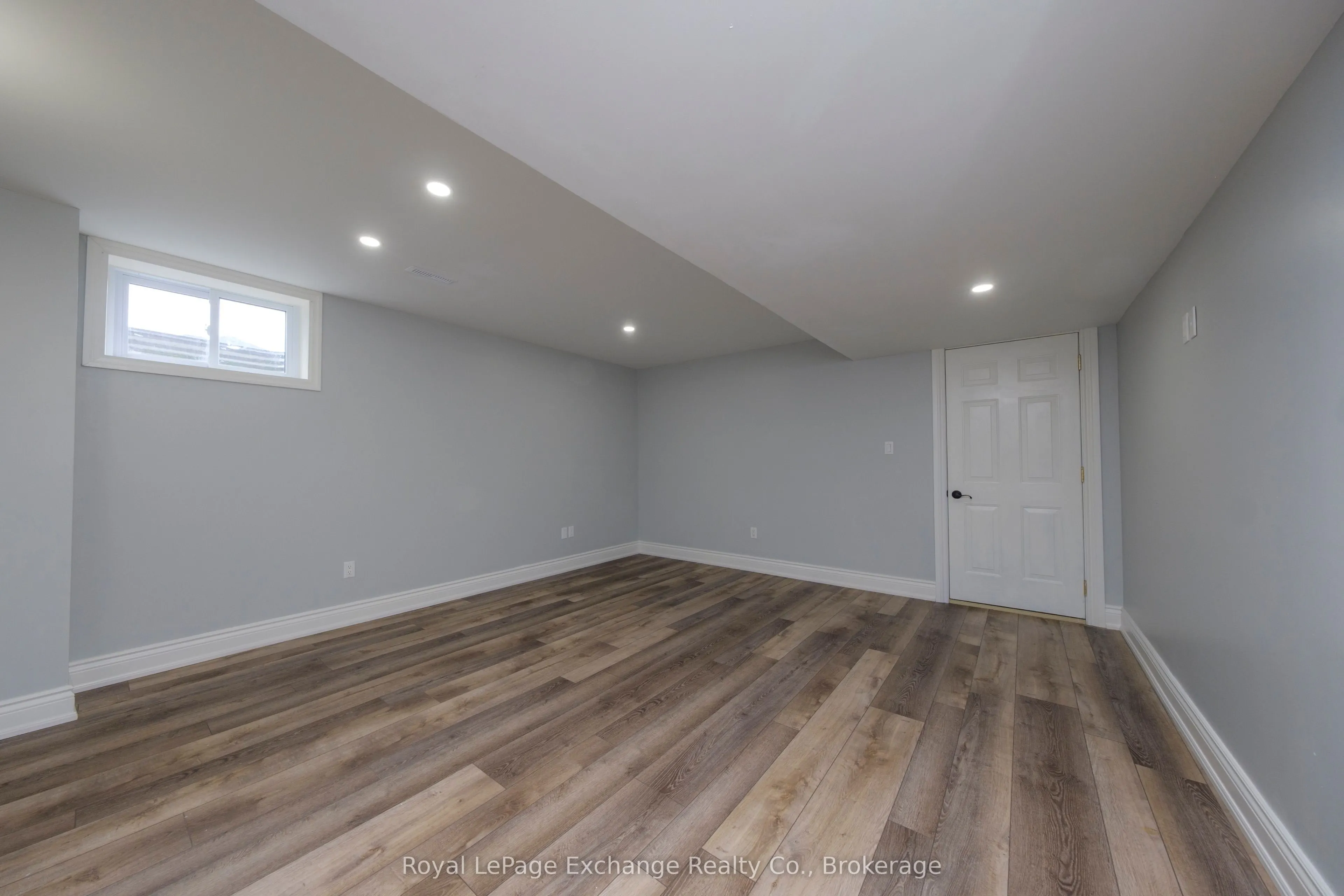 310 Wieck Boulevard