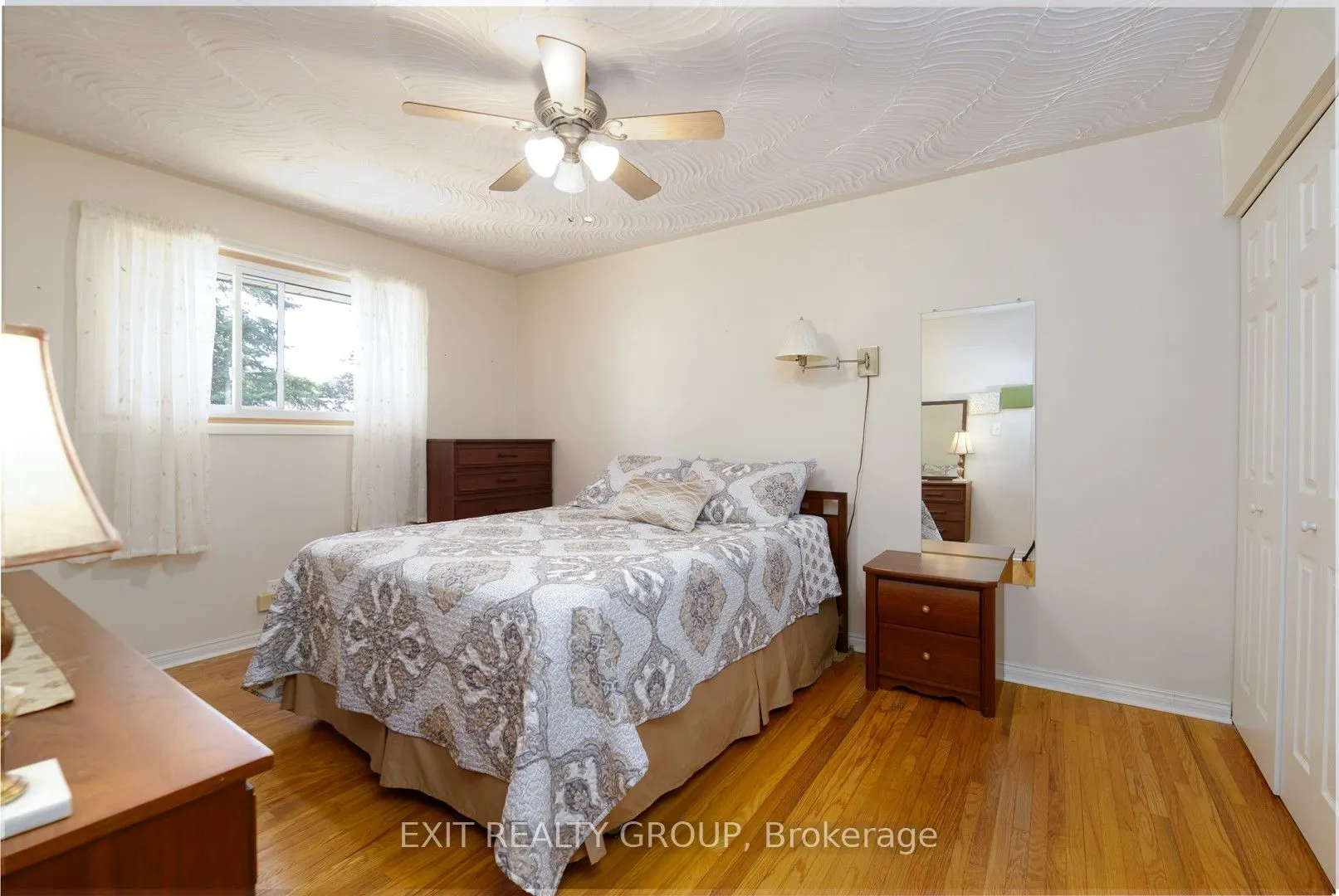 31 Lexington Crescent