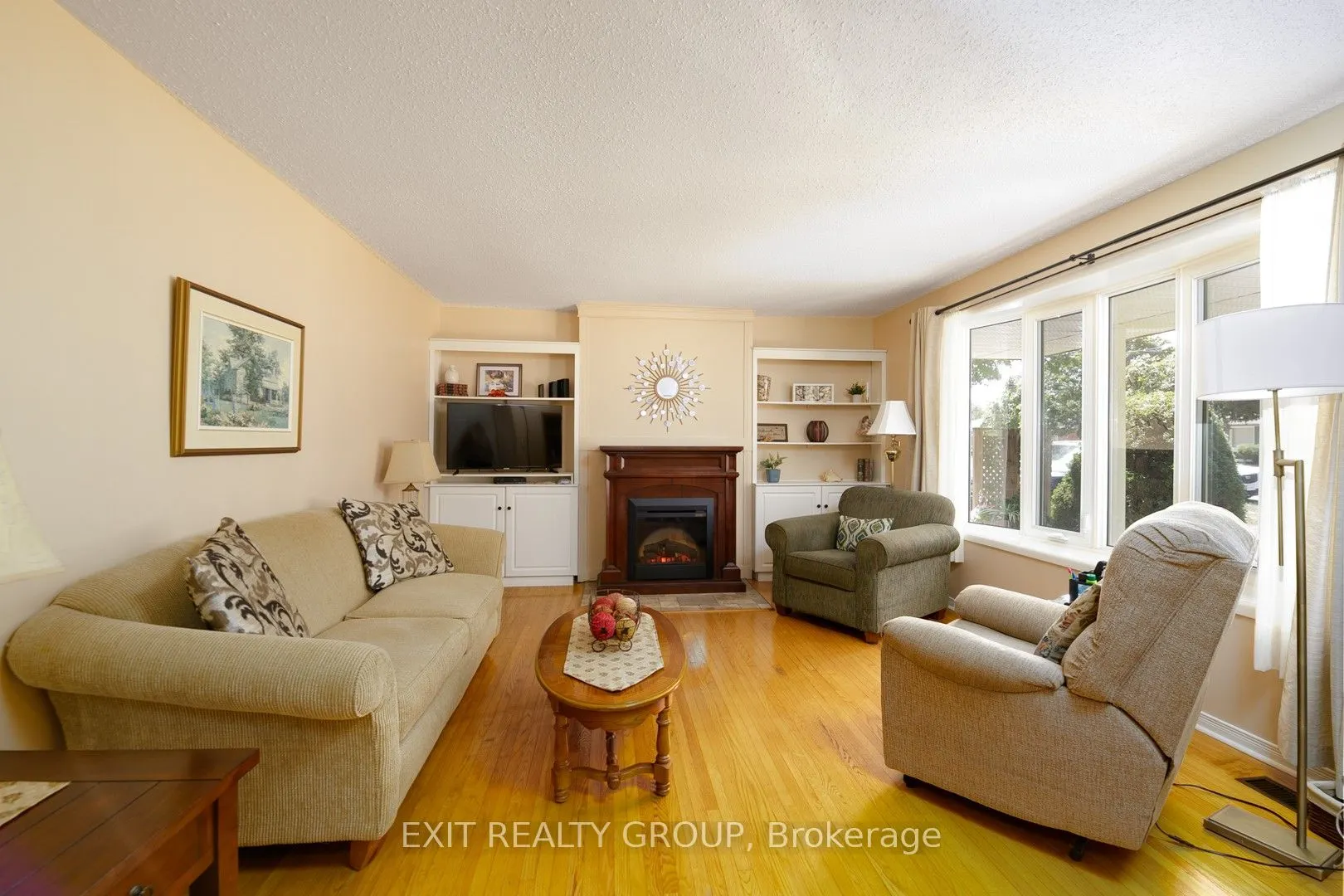 31 Lexington Crescent