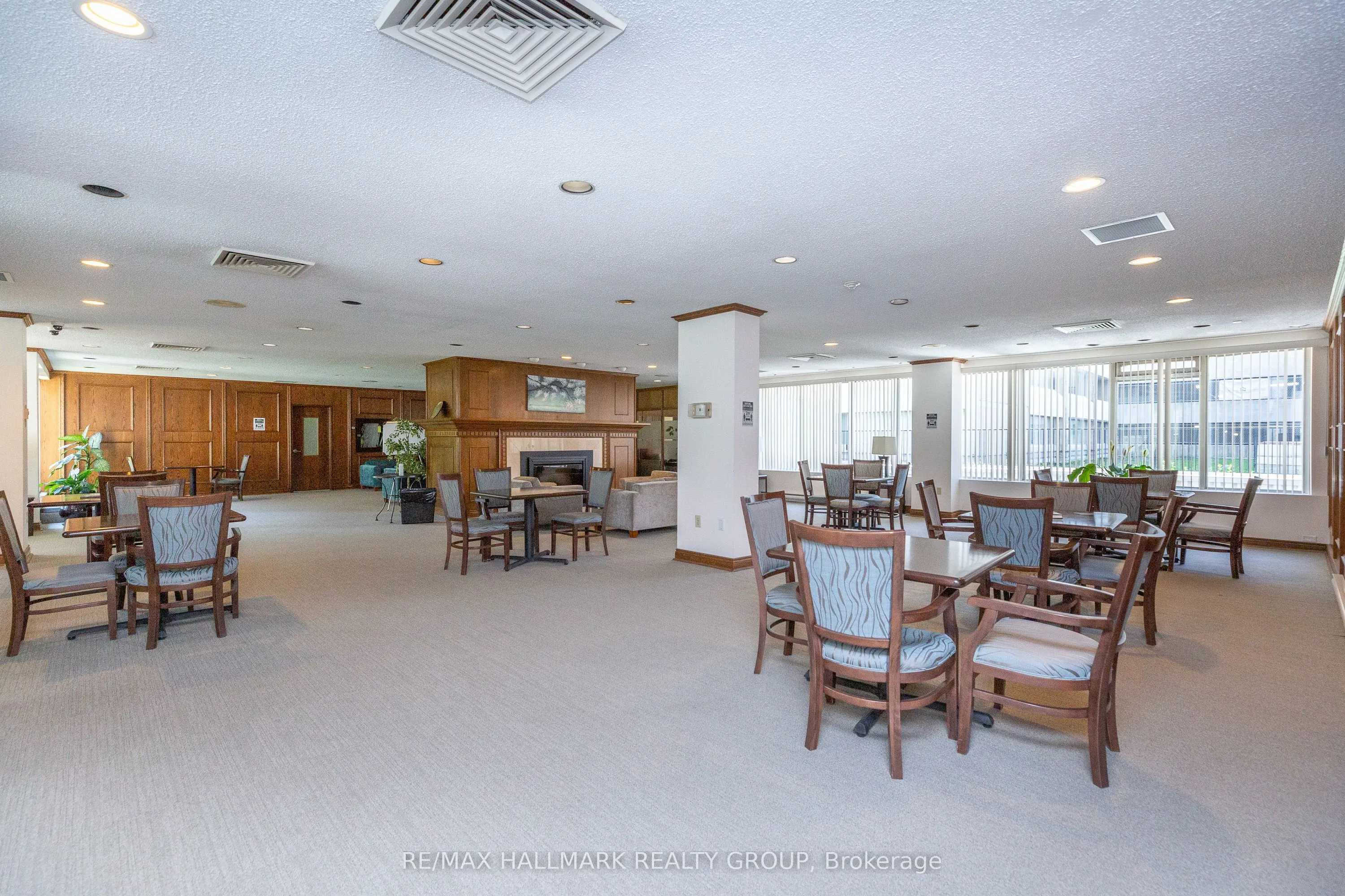500 Laurier Avenue W, #908