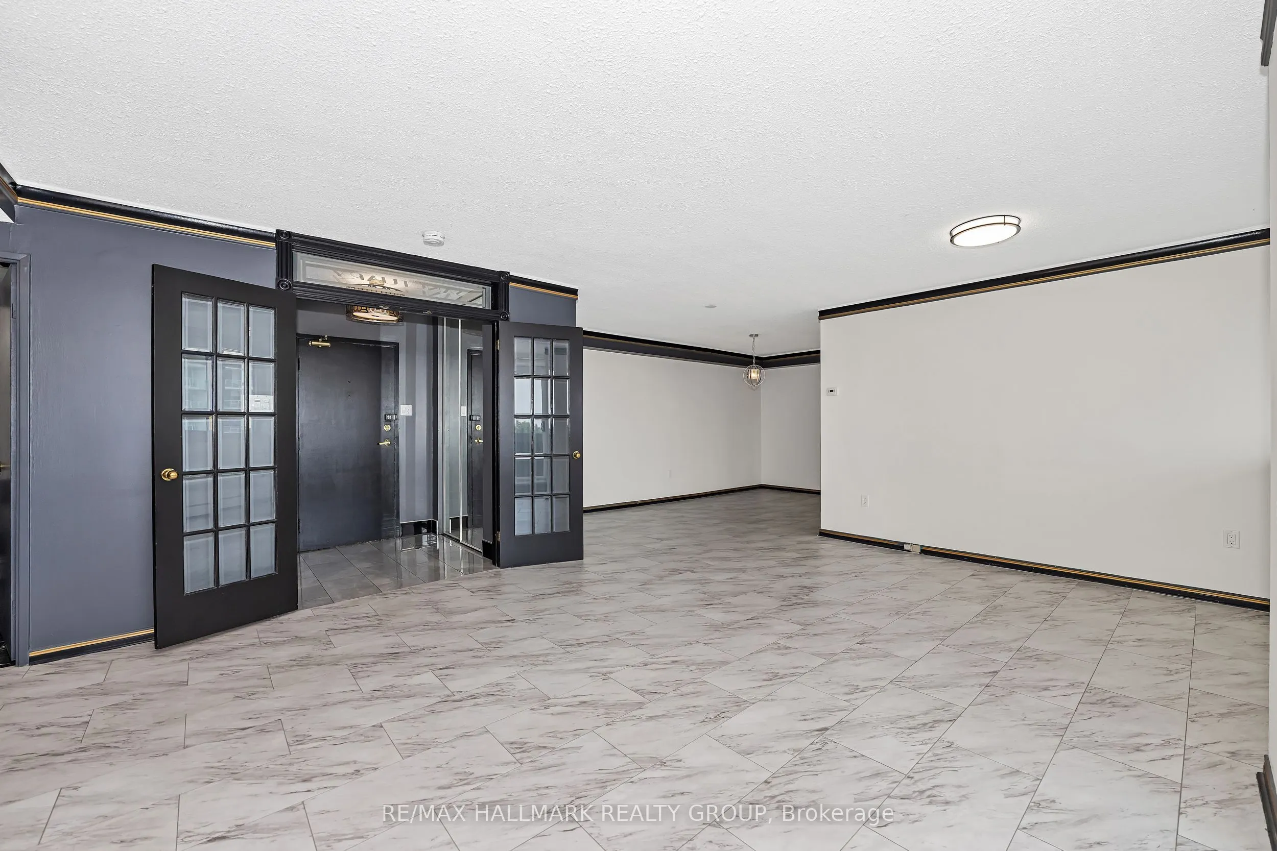 500 Laurier Avenue W, #908