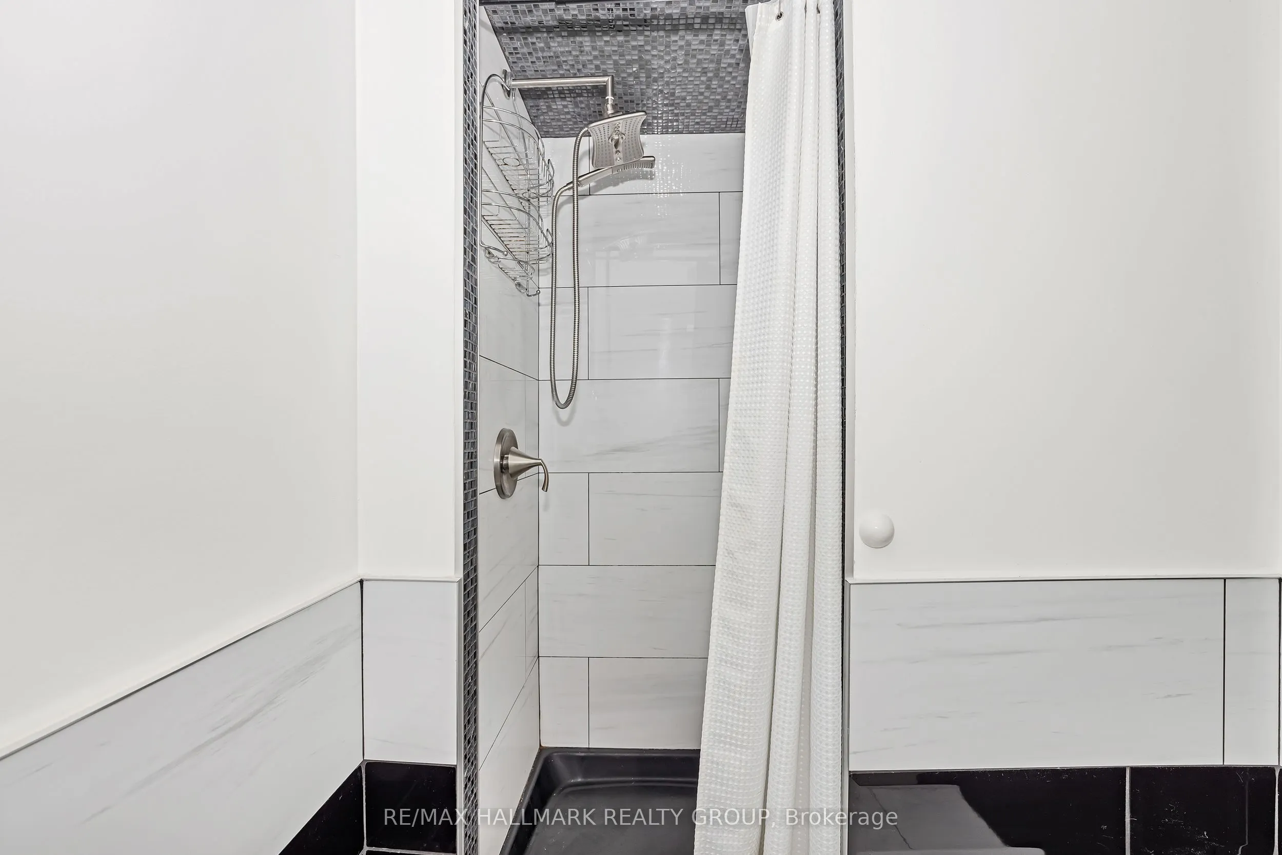 500 Laurier Avenue W, #908