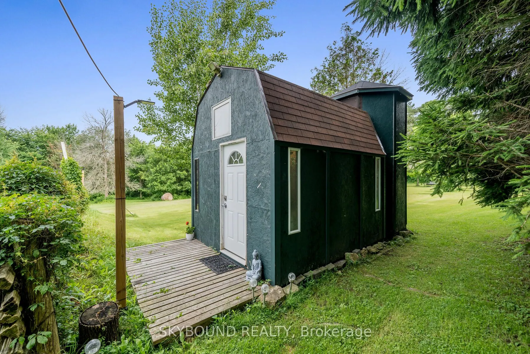 9206 Sideroad 17 Road