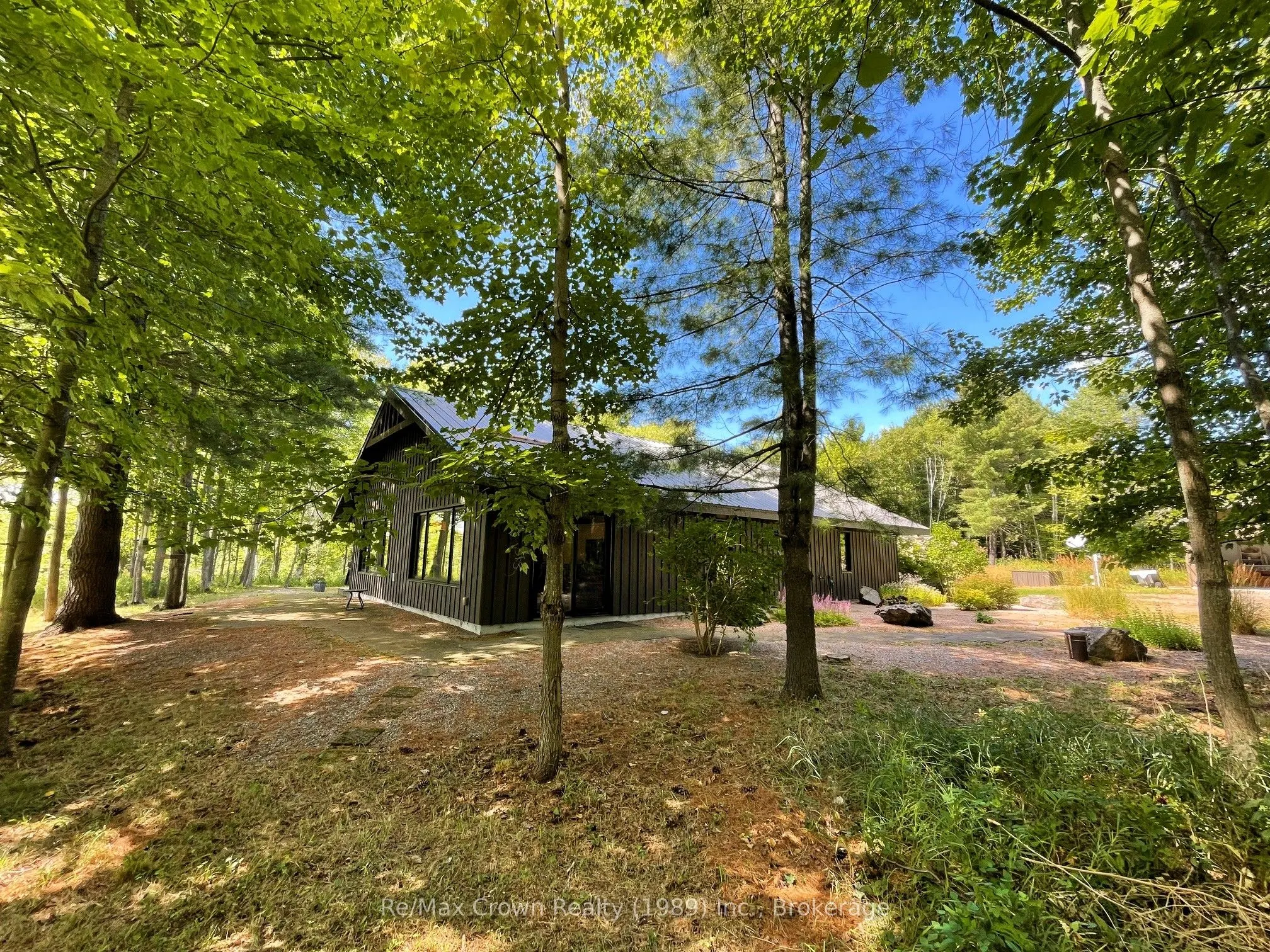 121 Lake Nipissing Road