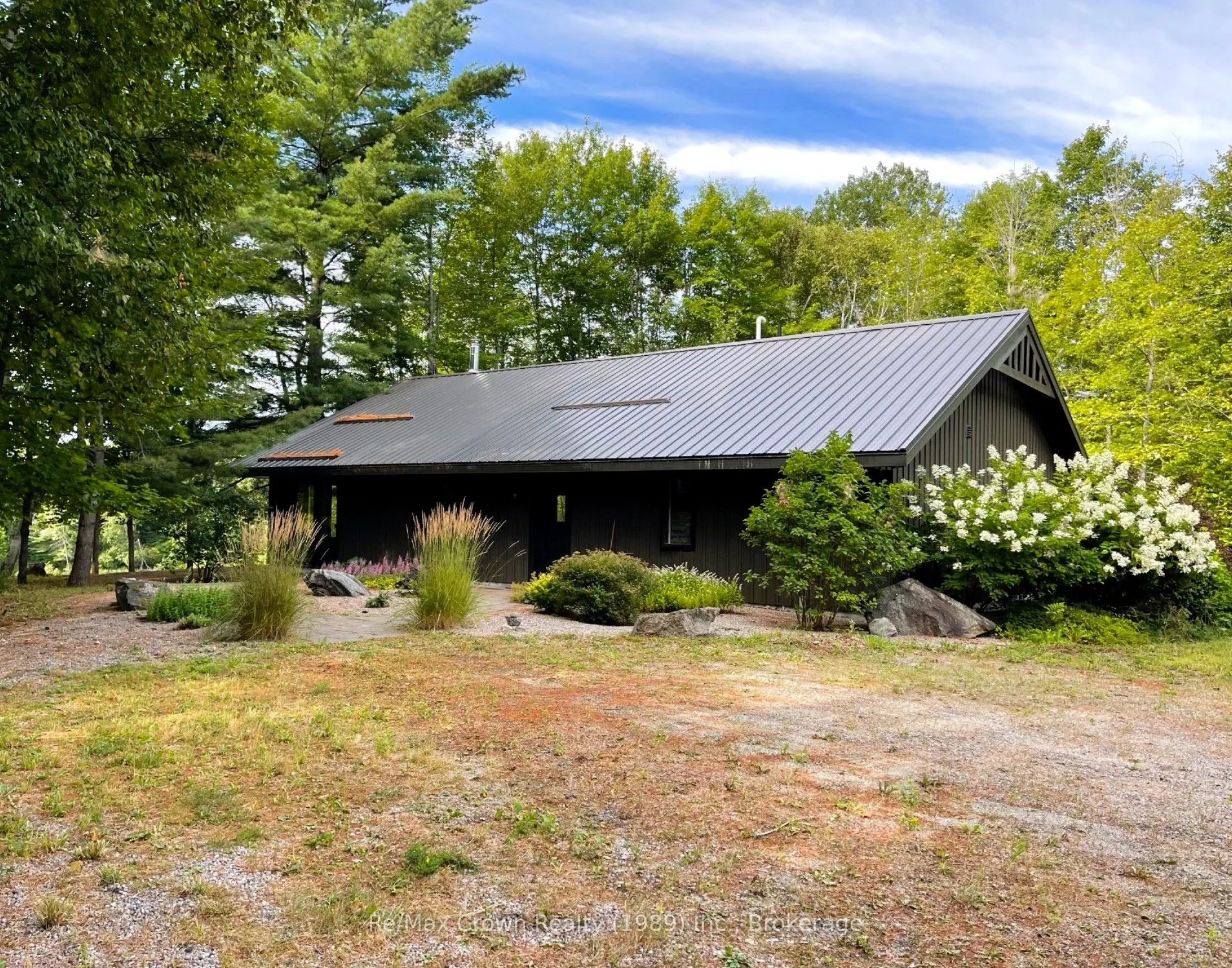 121 Lake Nipissing Road