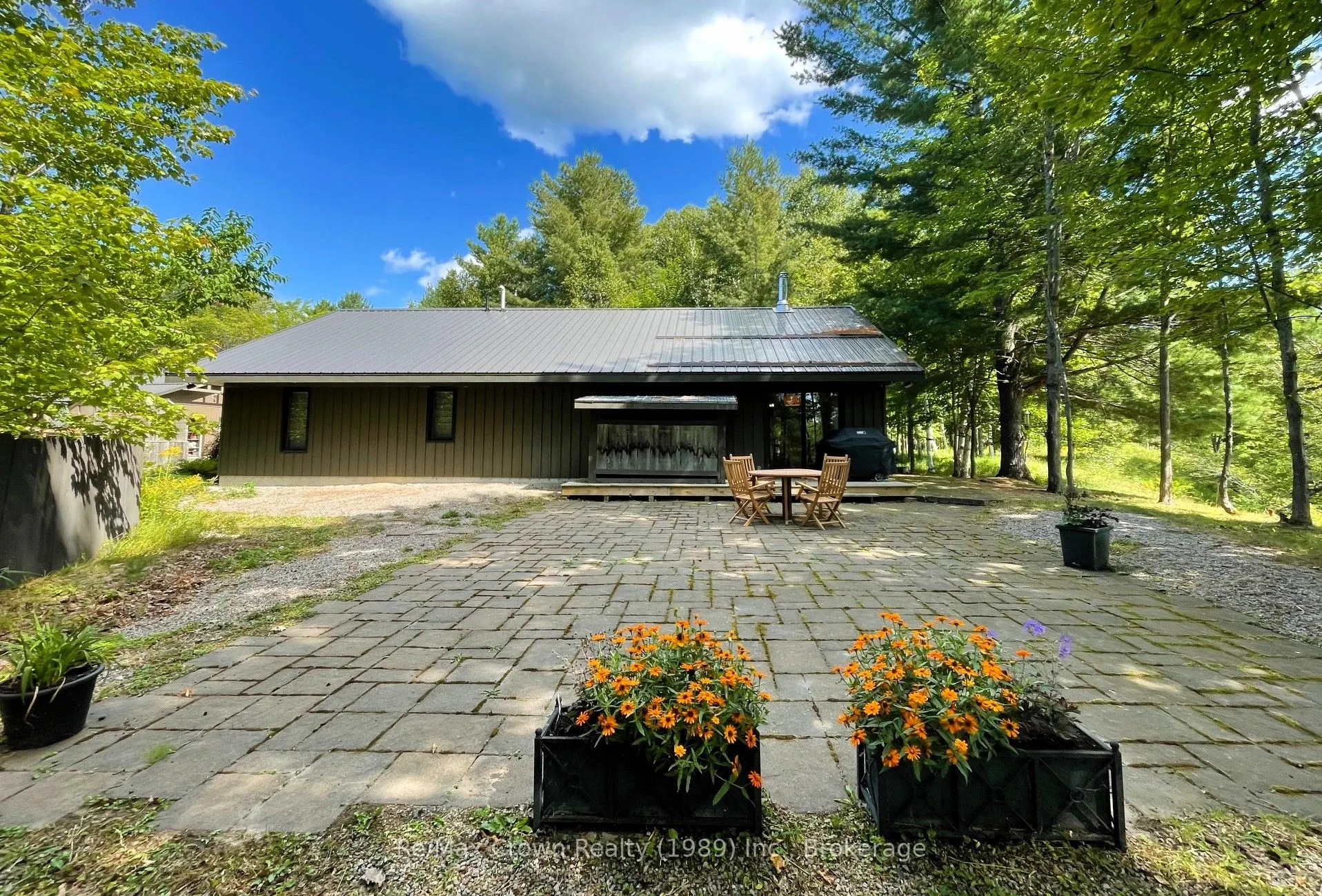 121 Lake Nipissing Road