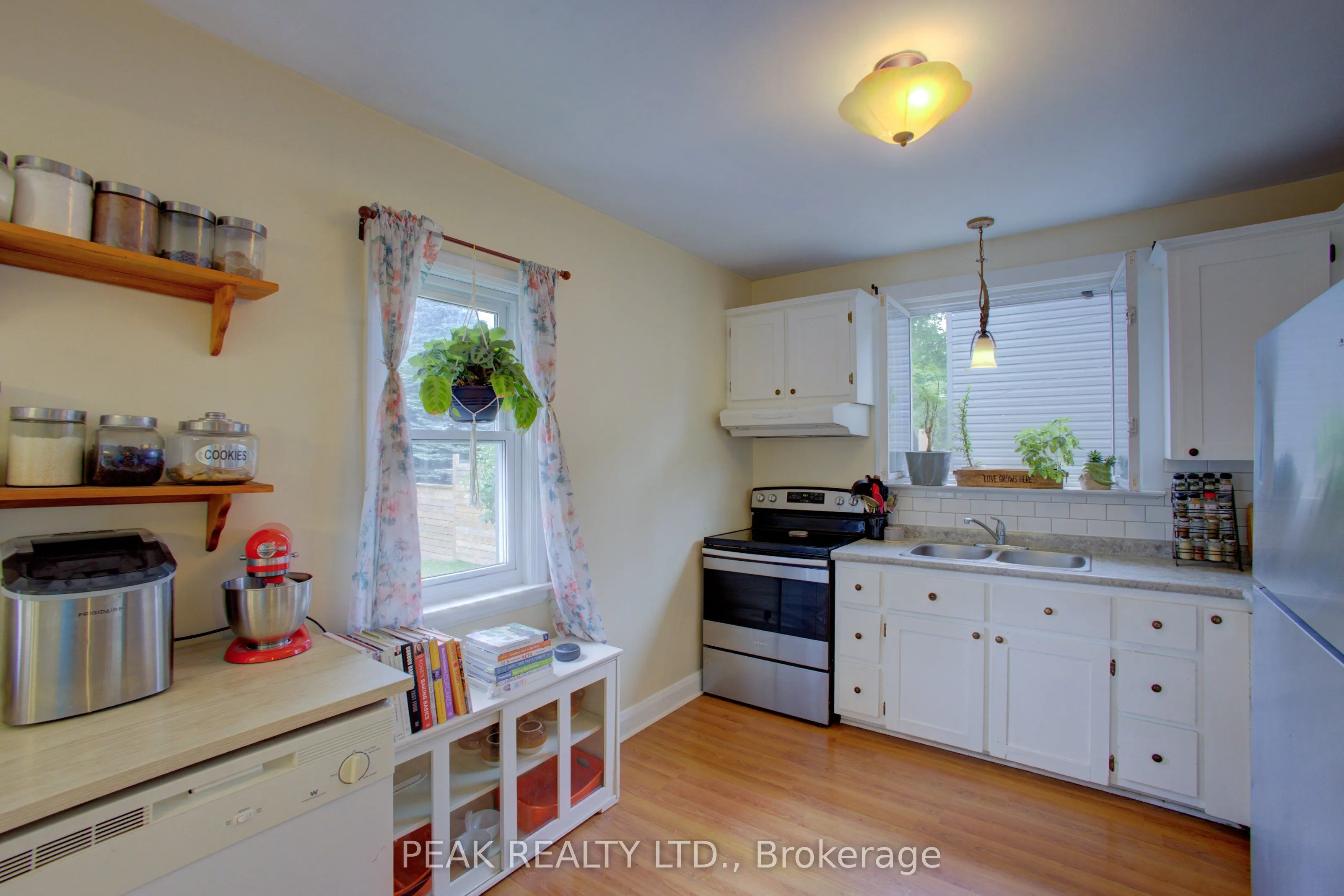 20 Dunham Avenue