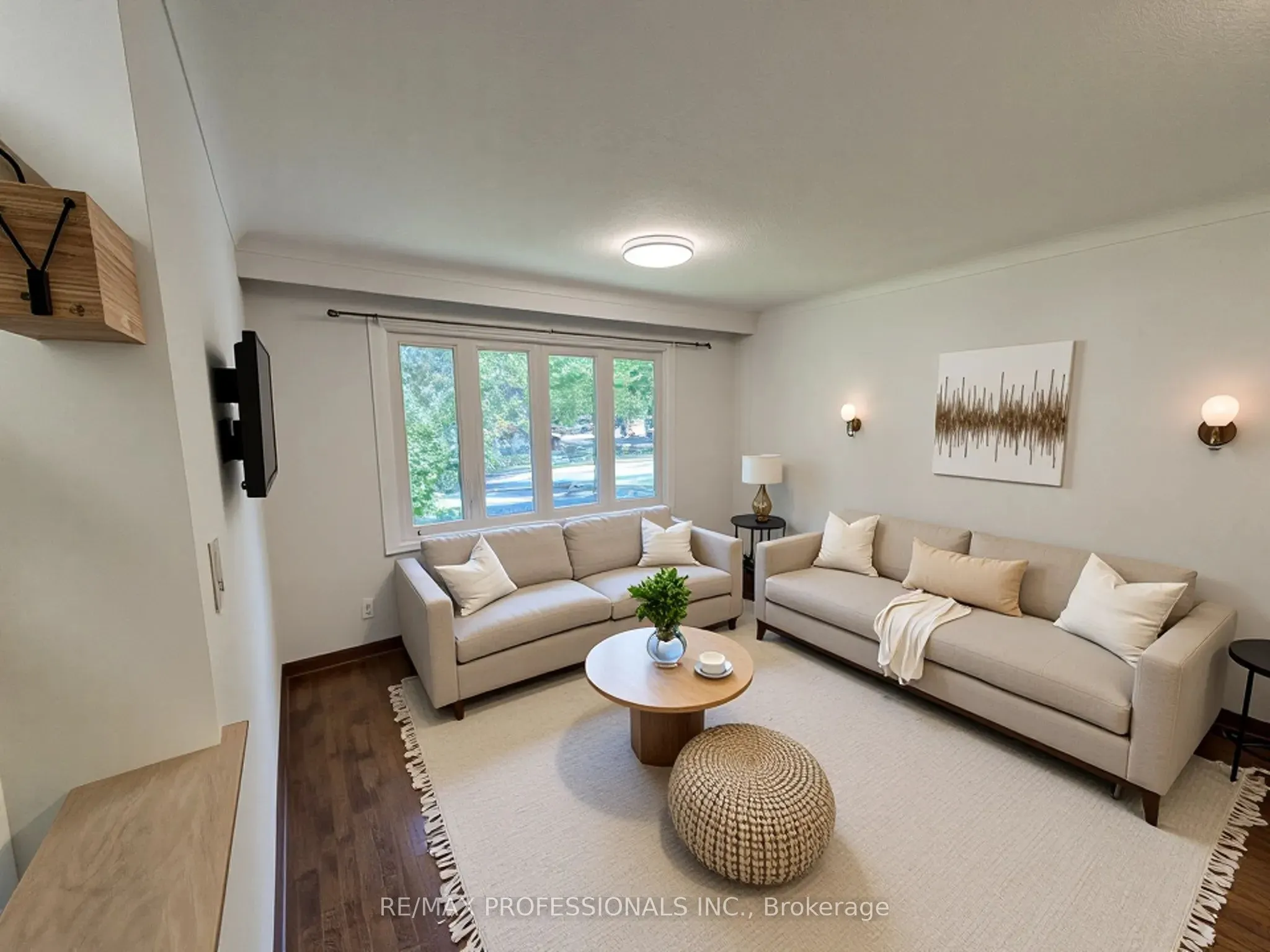 10 Cindy Drive, #UPPER