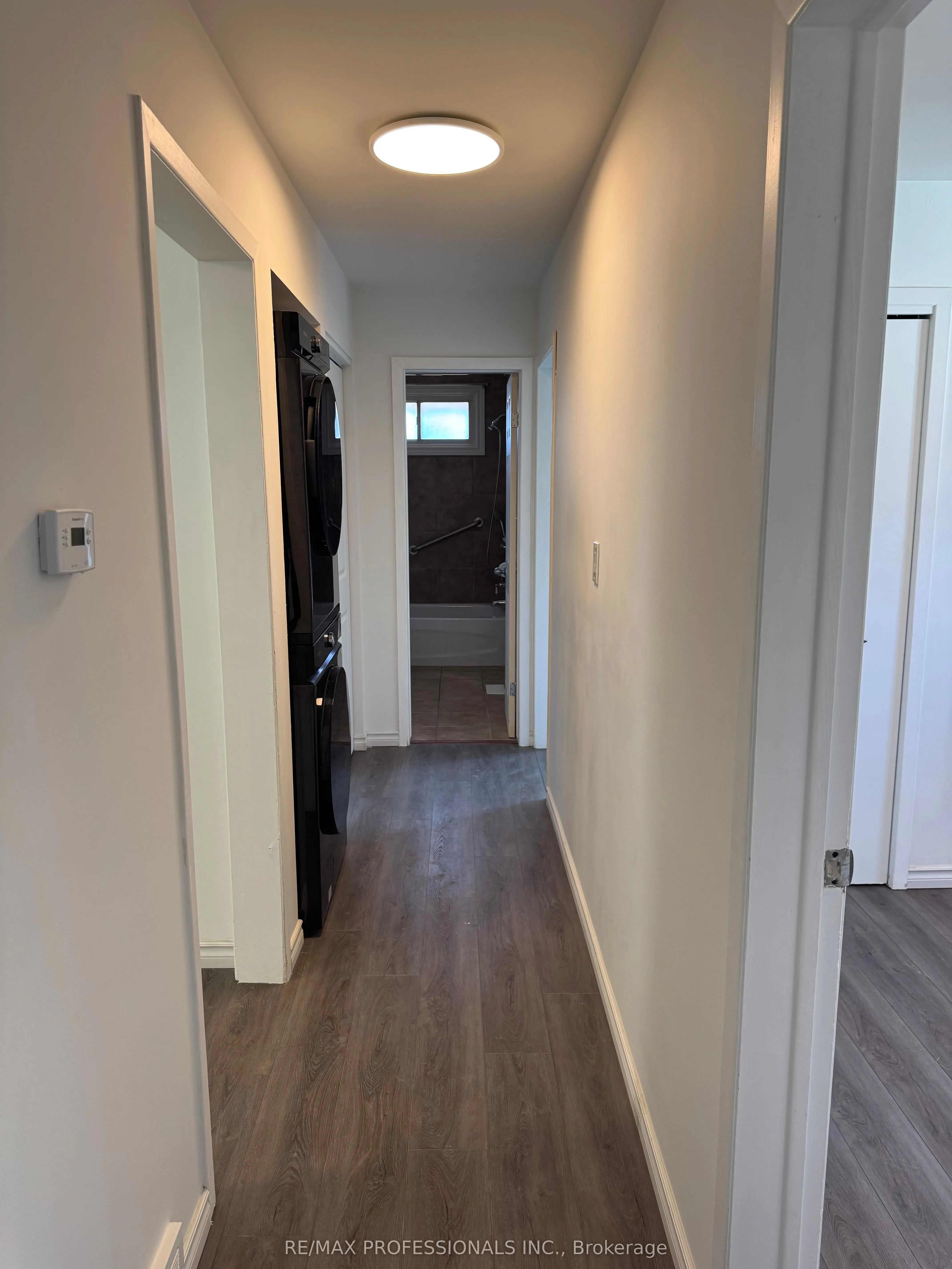 10 Cindy Drive, #UPPER