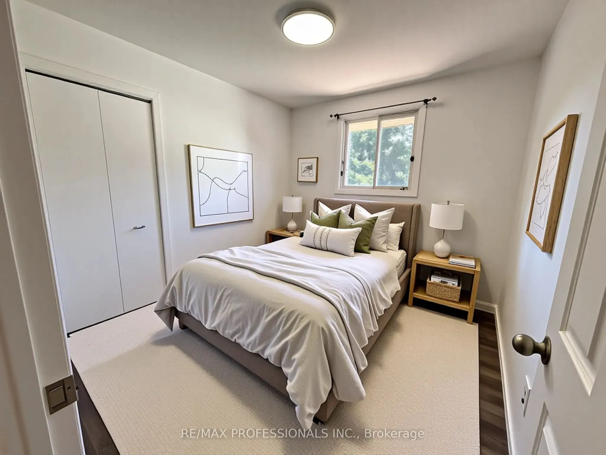 10 Cindy Drive, #UPPER