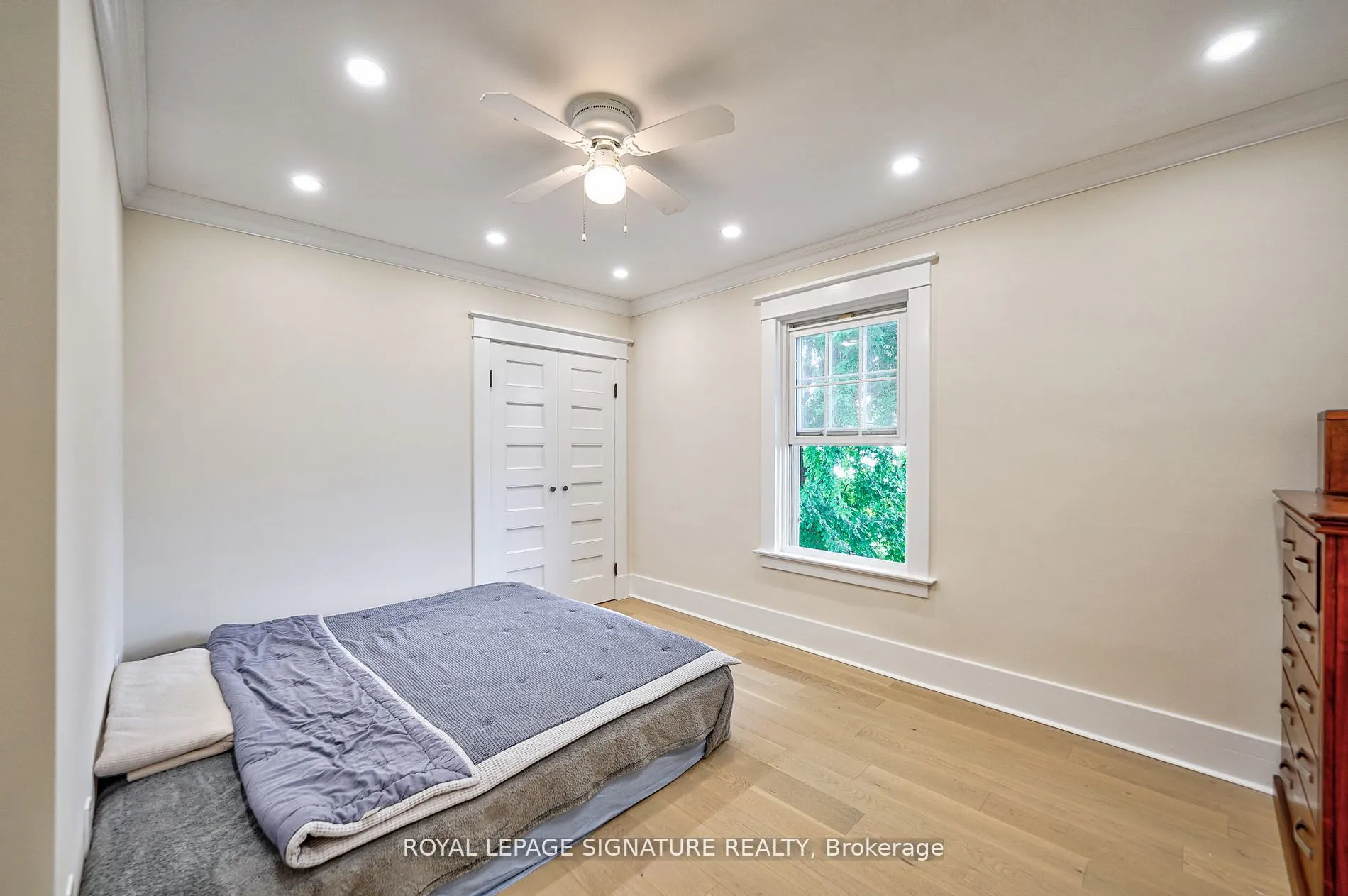 424 8th Concession Road E