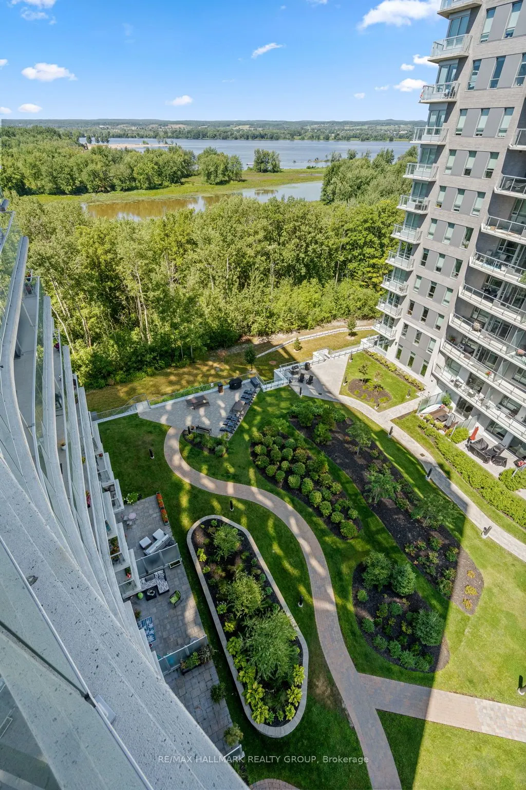 200 Inlet Private, #902