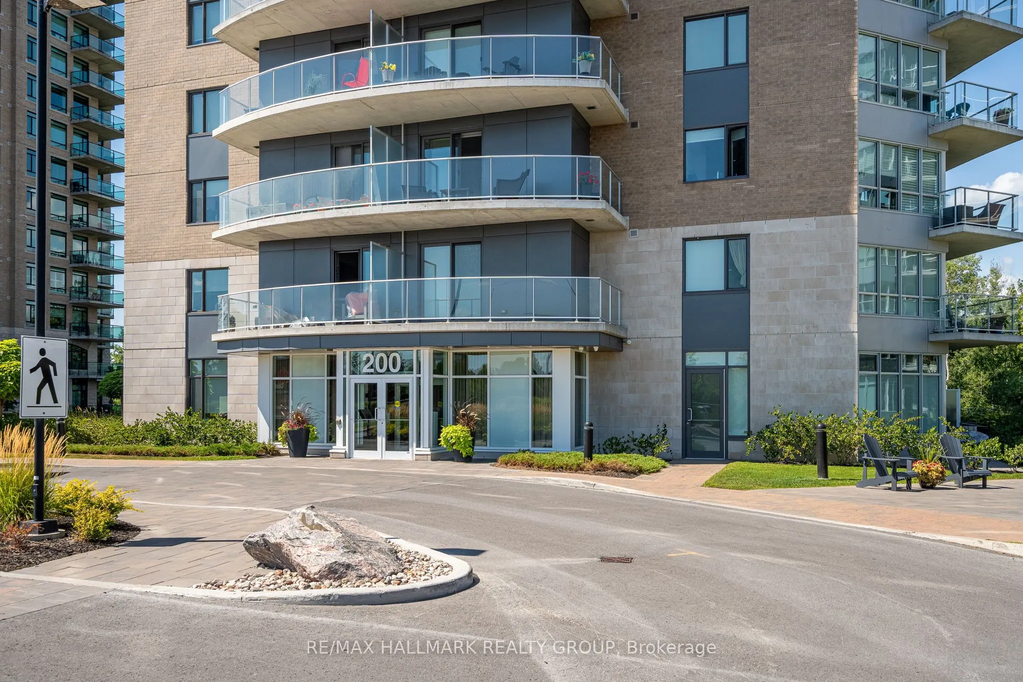 200 Inlet Private, #902