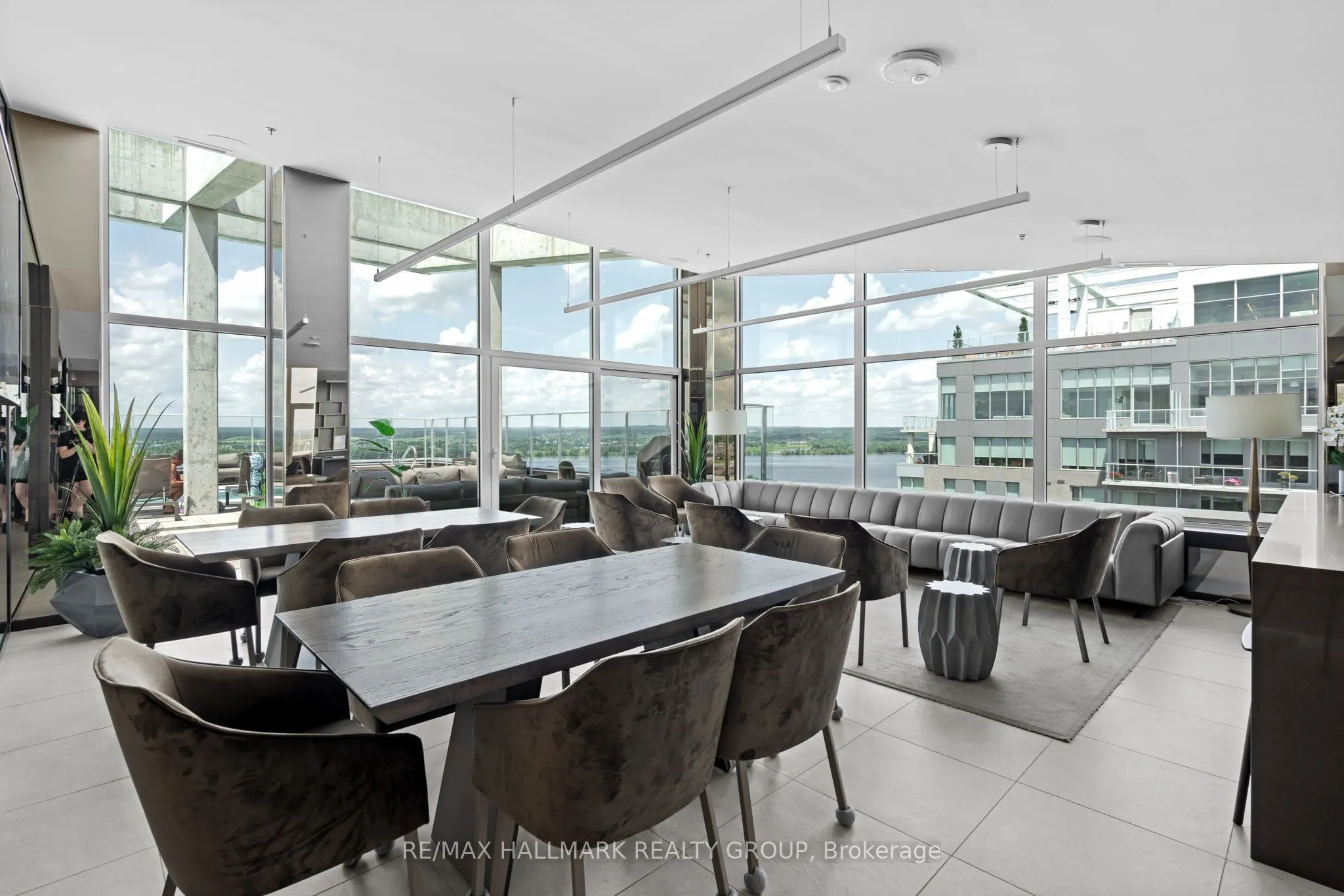 200 Inlet Private, #902