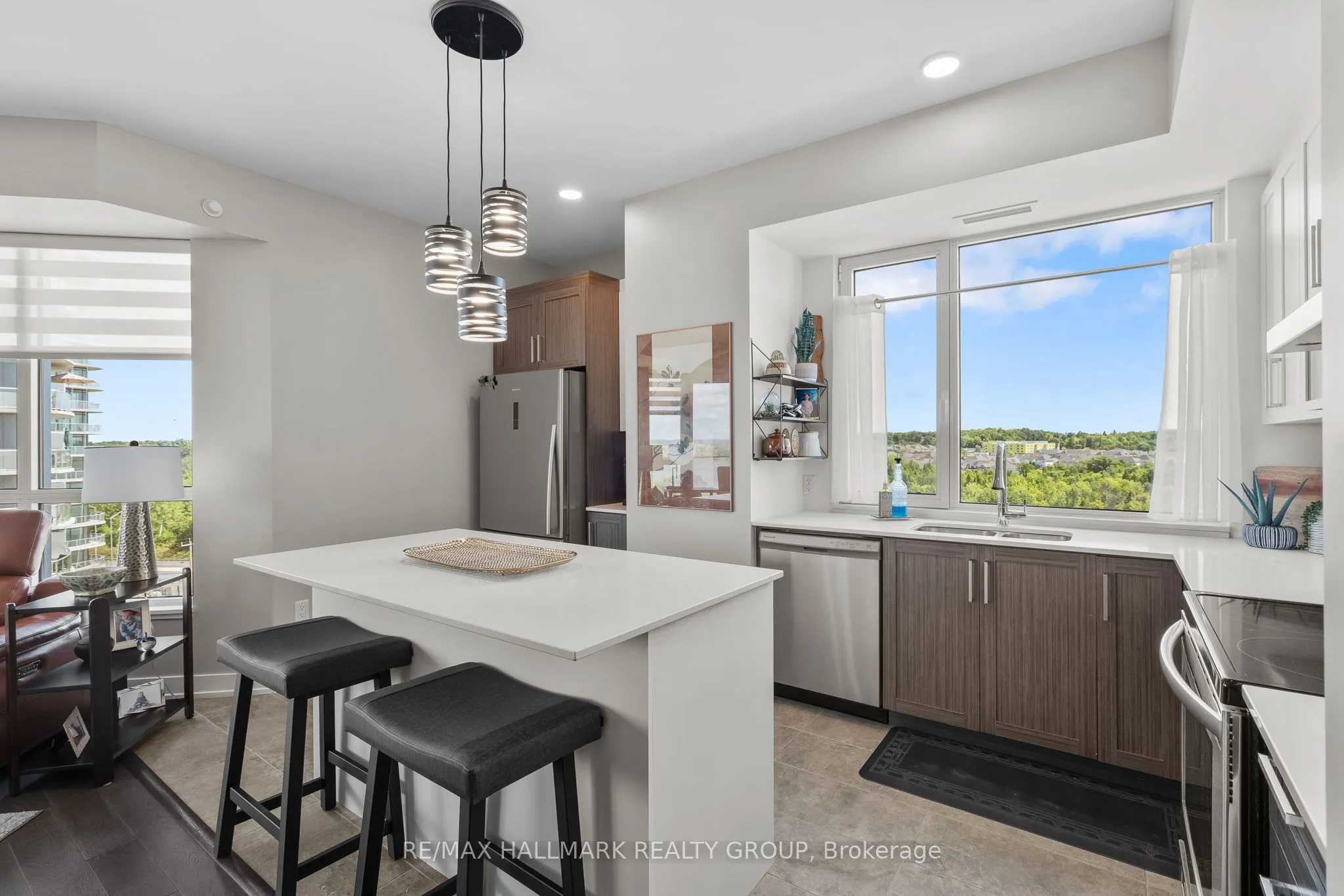 200 Inlet Private, #902