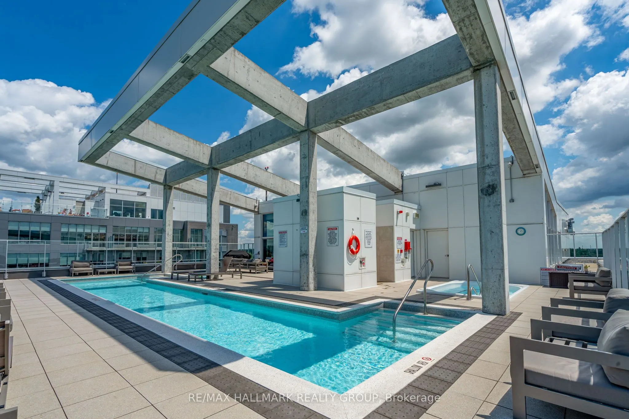 200 Inlet Private, #902