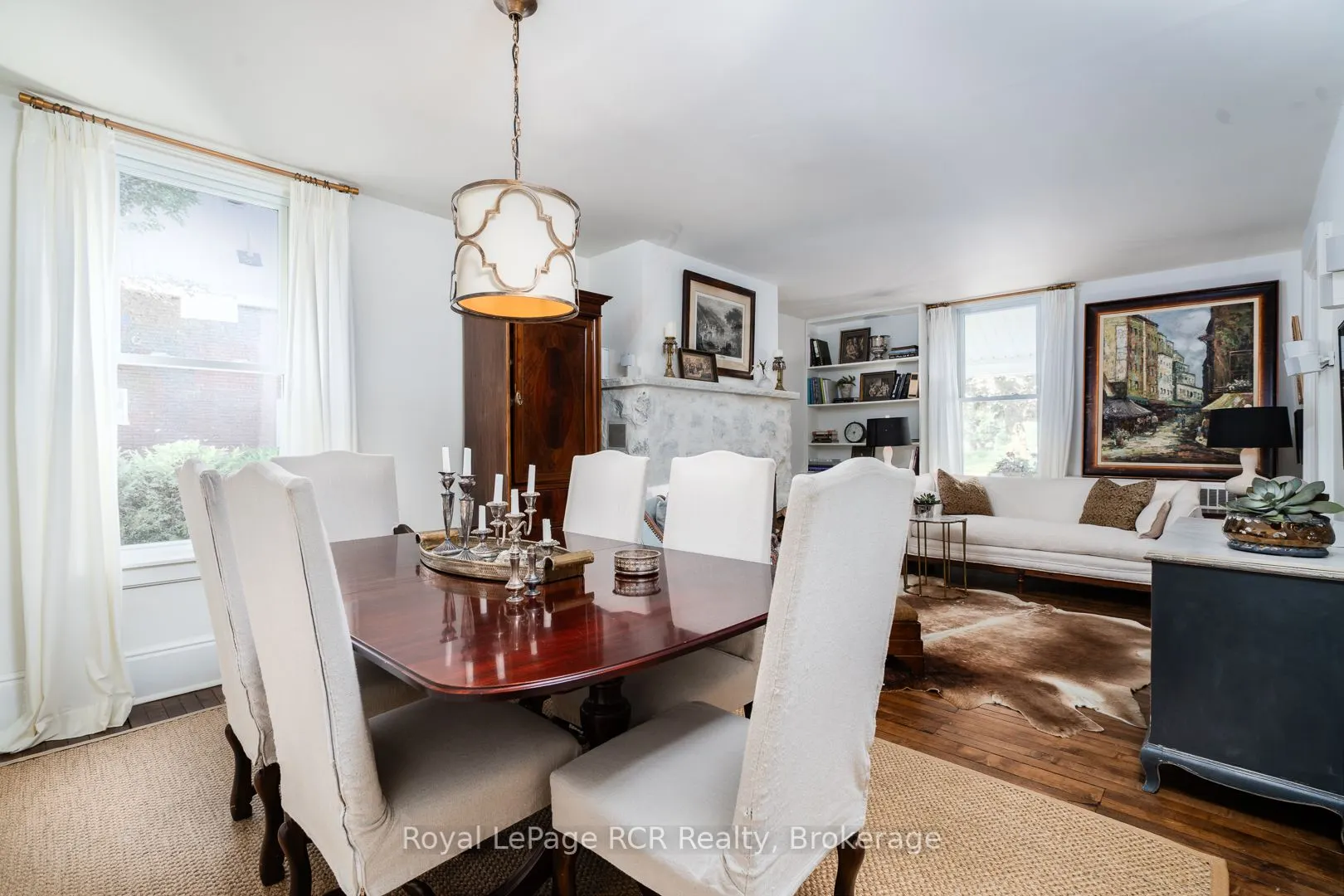 106 Bruce Street S