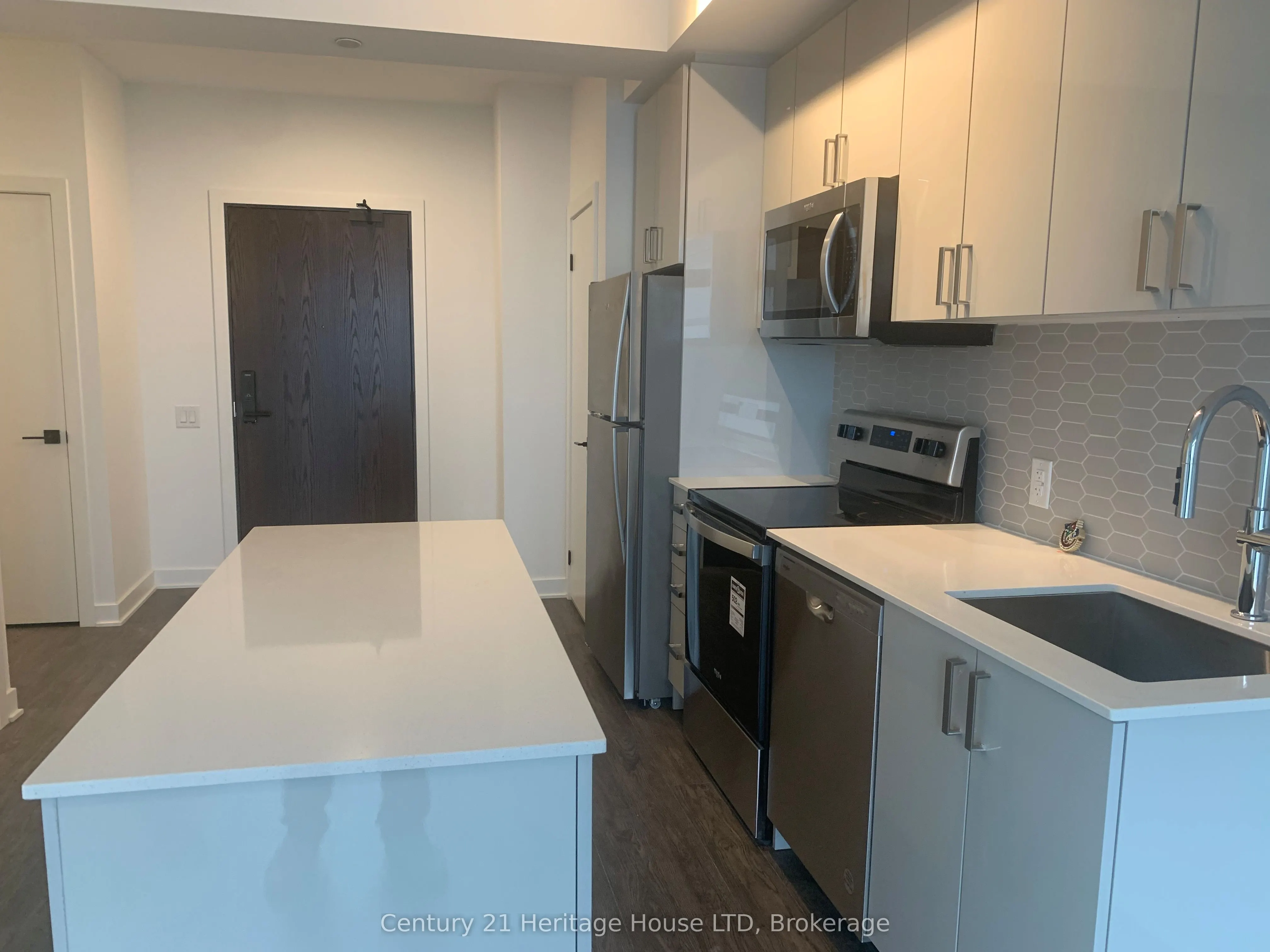 2782 Barton Street, #1013