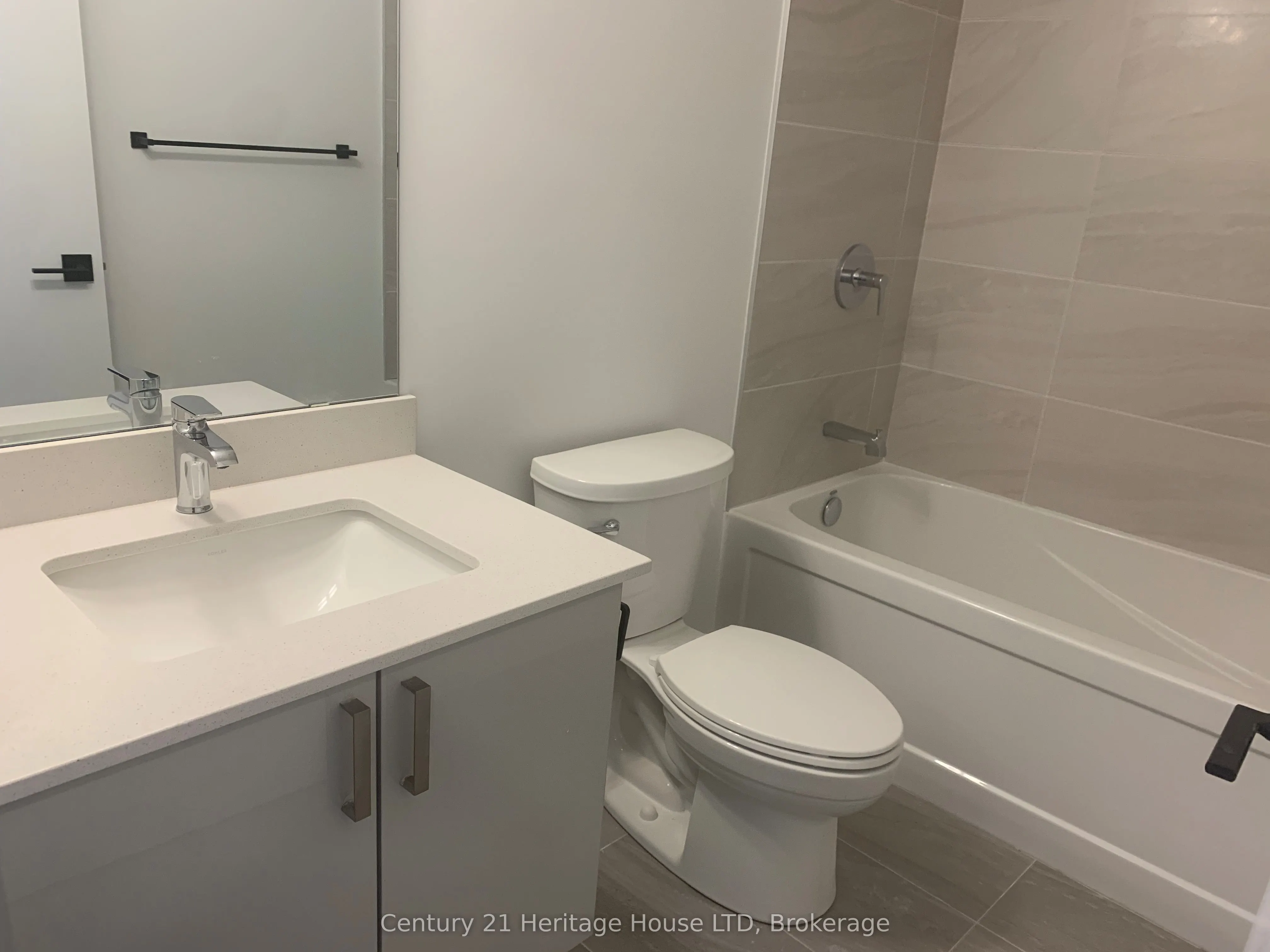 2782 Barton Street, #1013