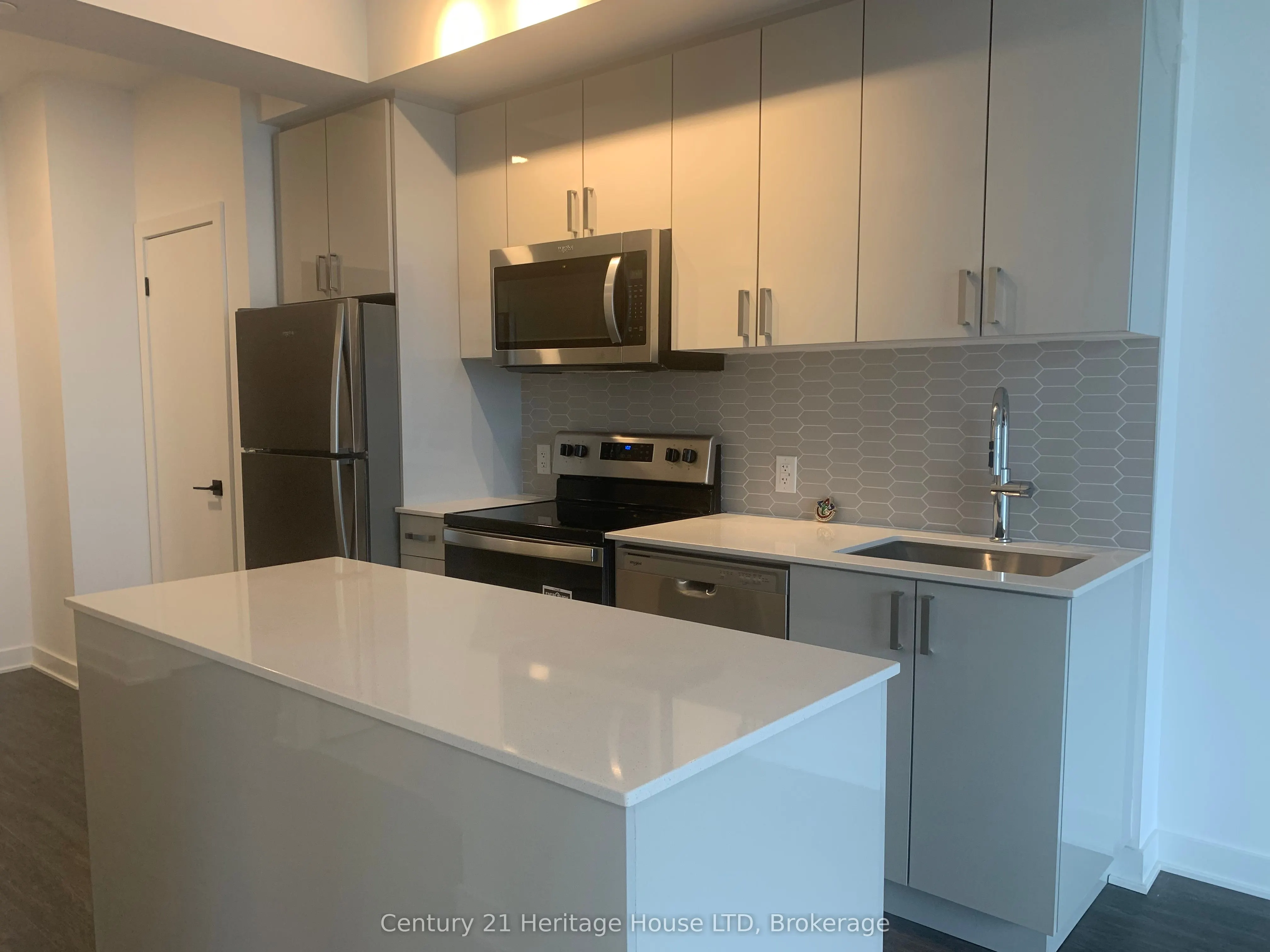 2782 Barton Street, #1013