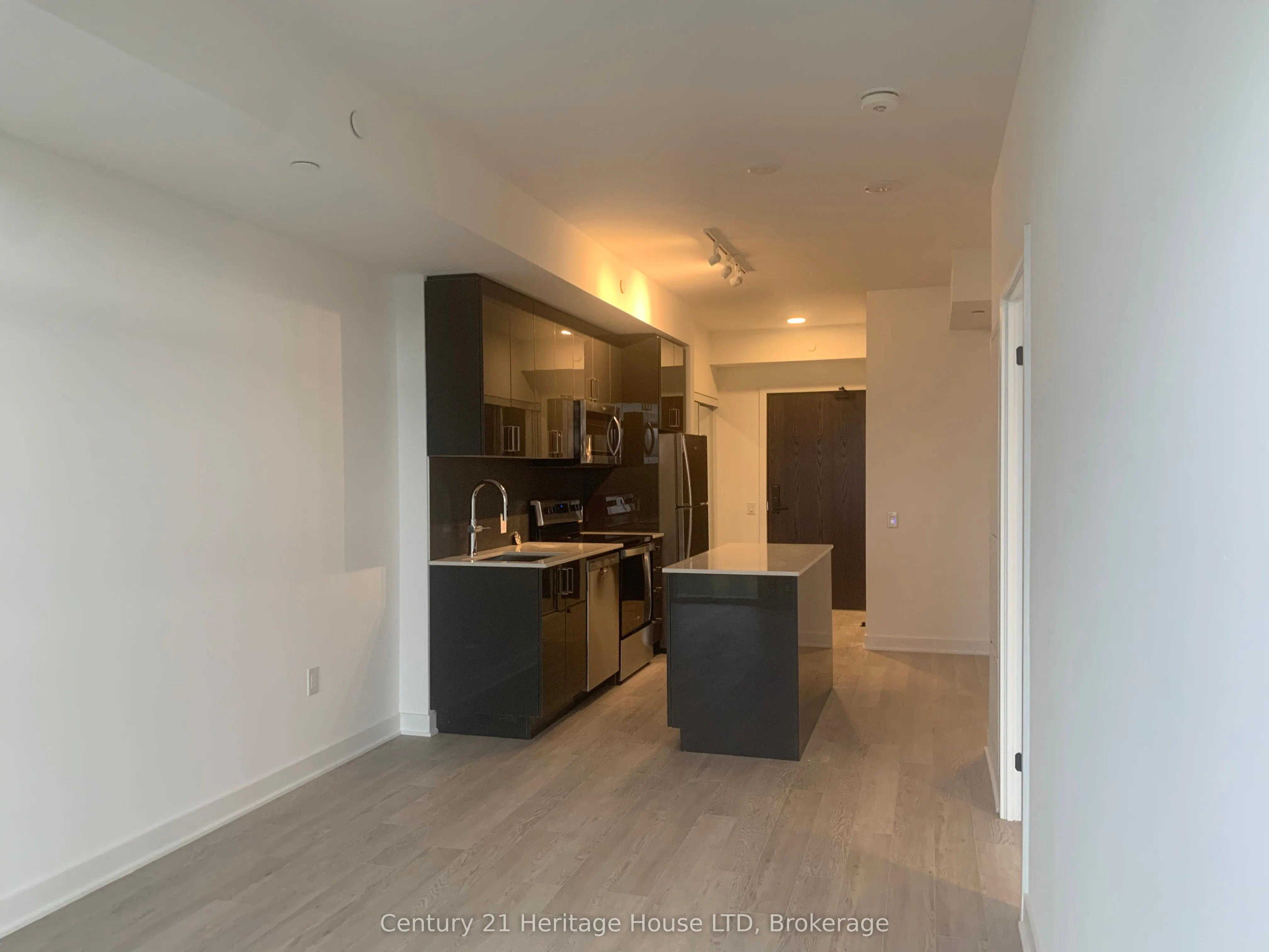 2782 Barton Street, #1105