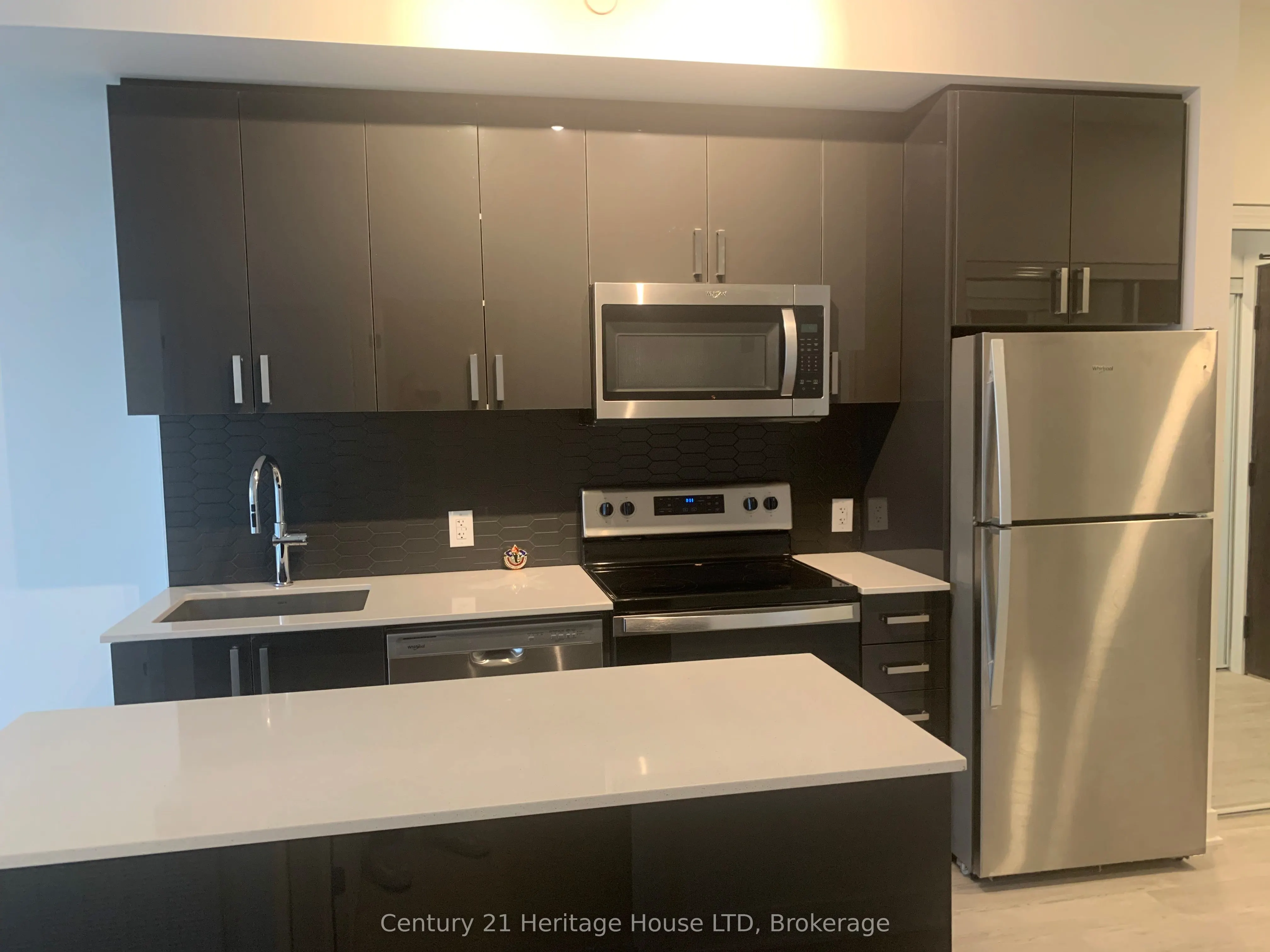 2782 Barton Street, #1105