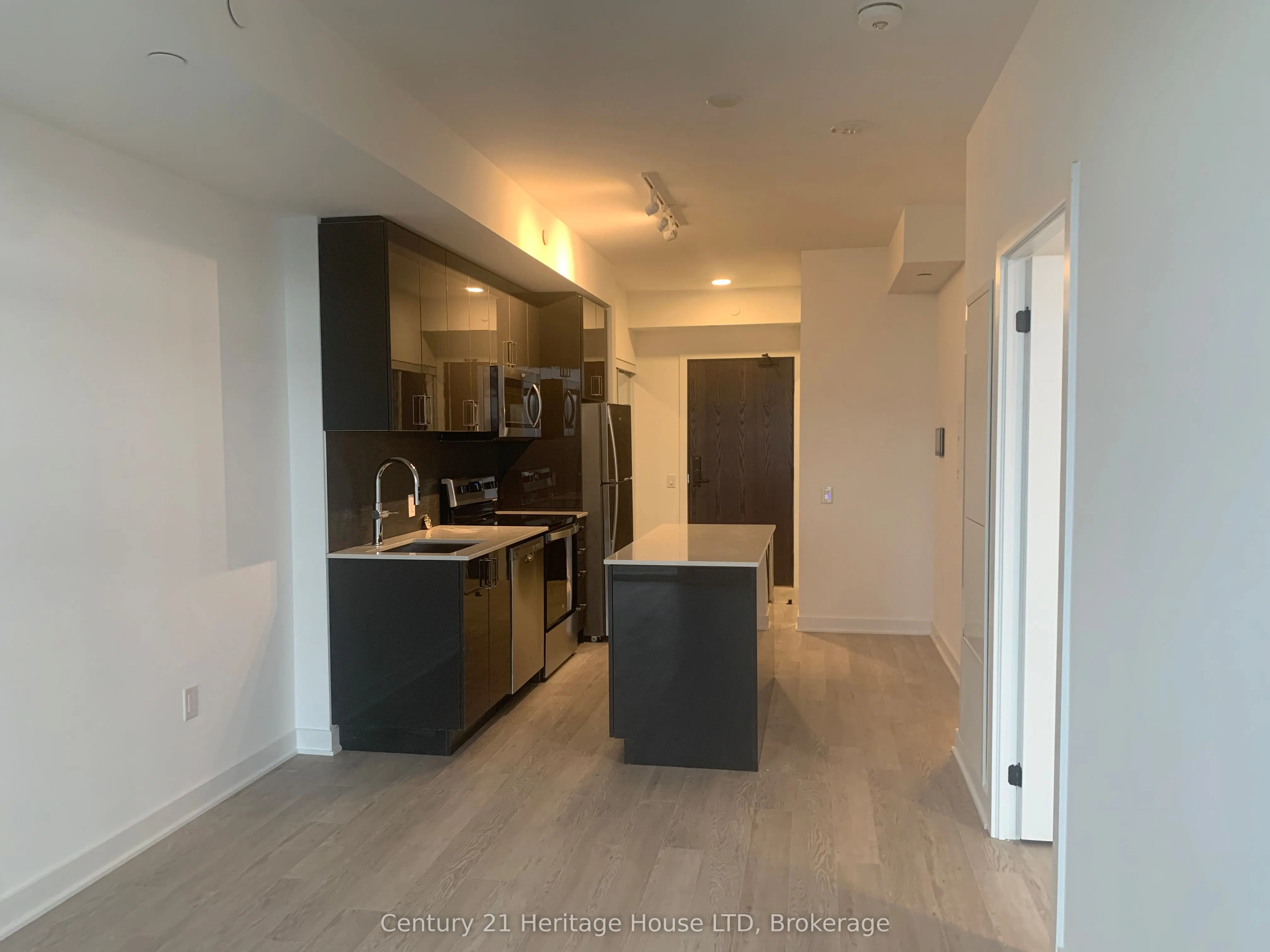 2782 Barton Street, #1105