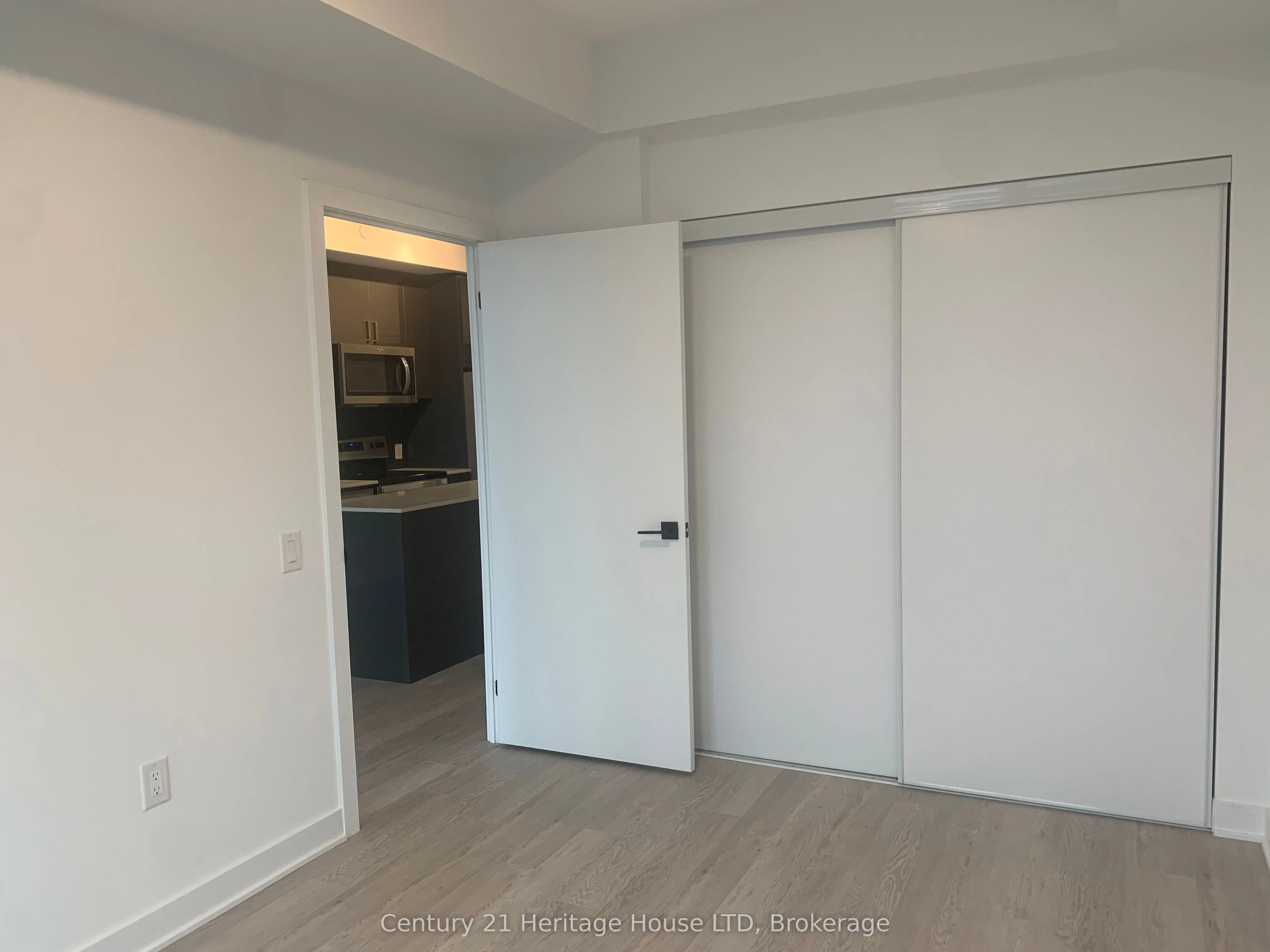 2782 Barton Street, #1105