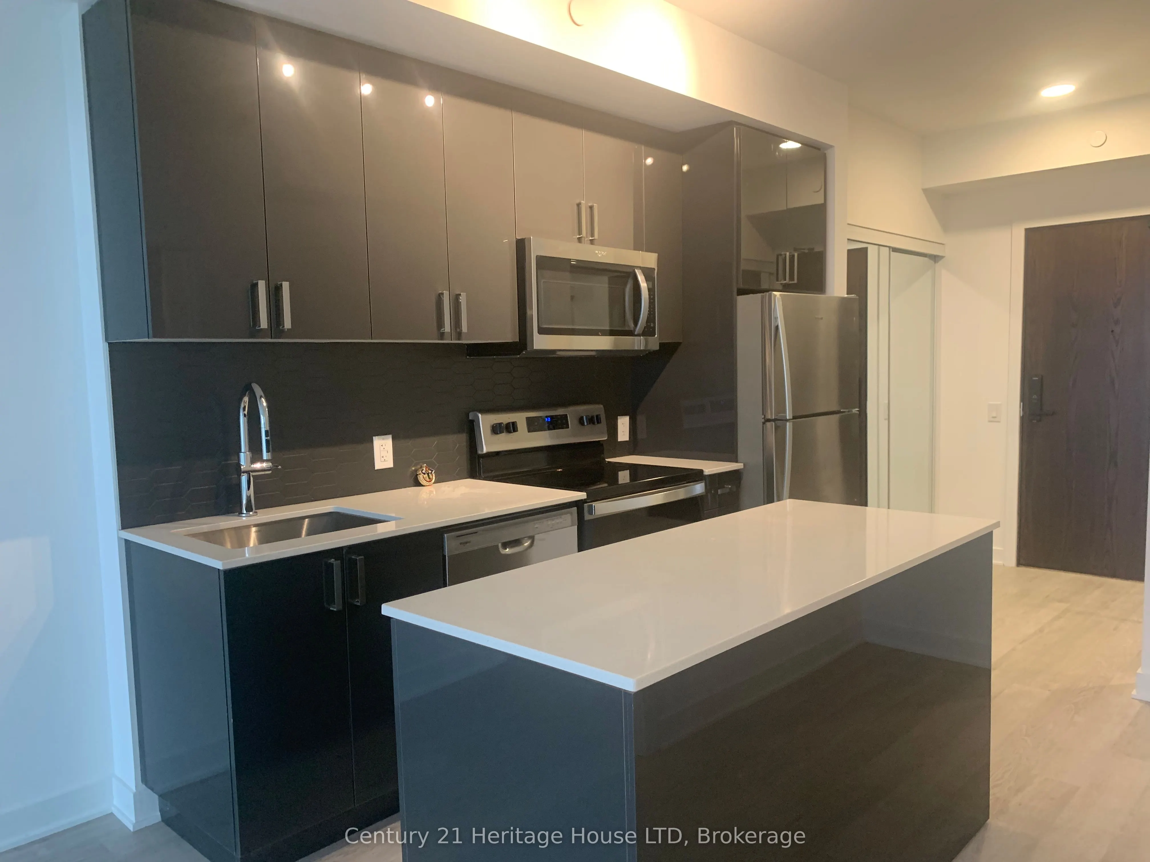 2782 Barton Street, #1105