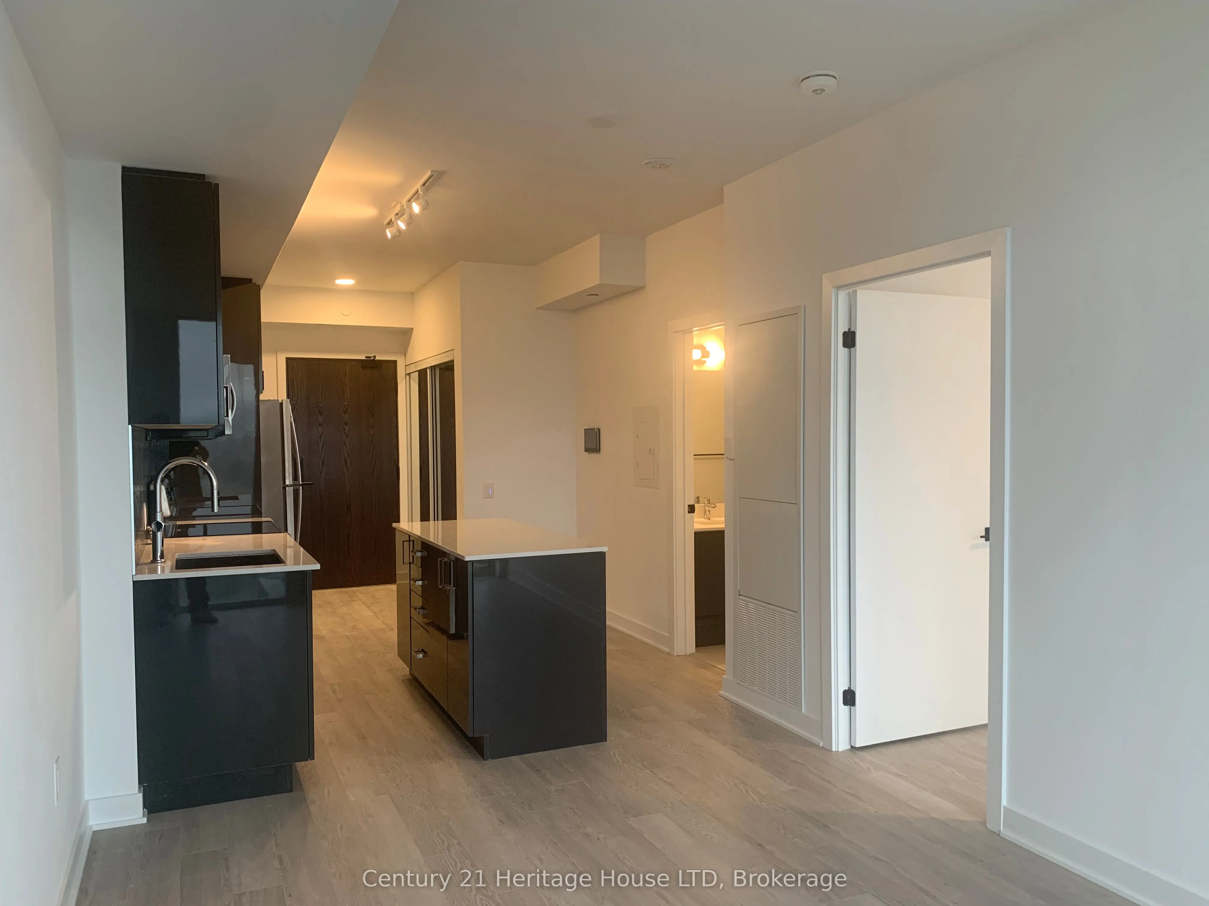 2782 Barton Street, #1105