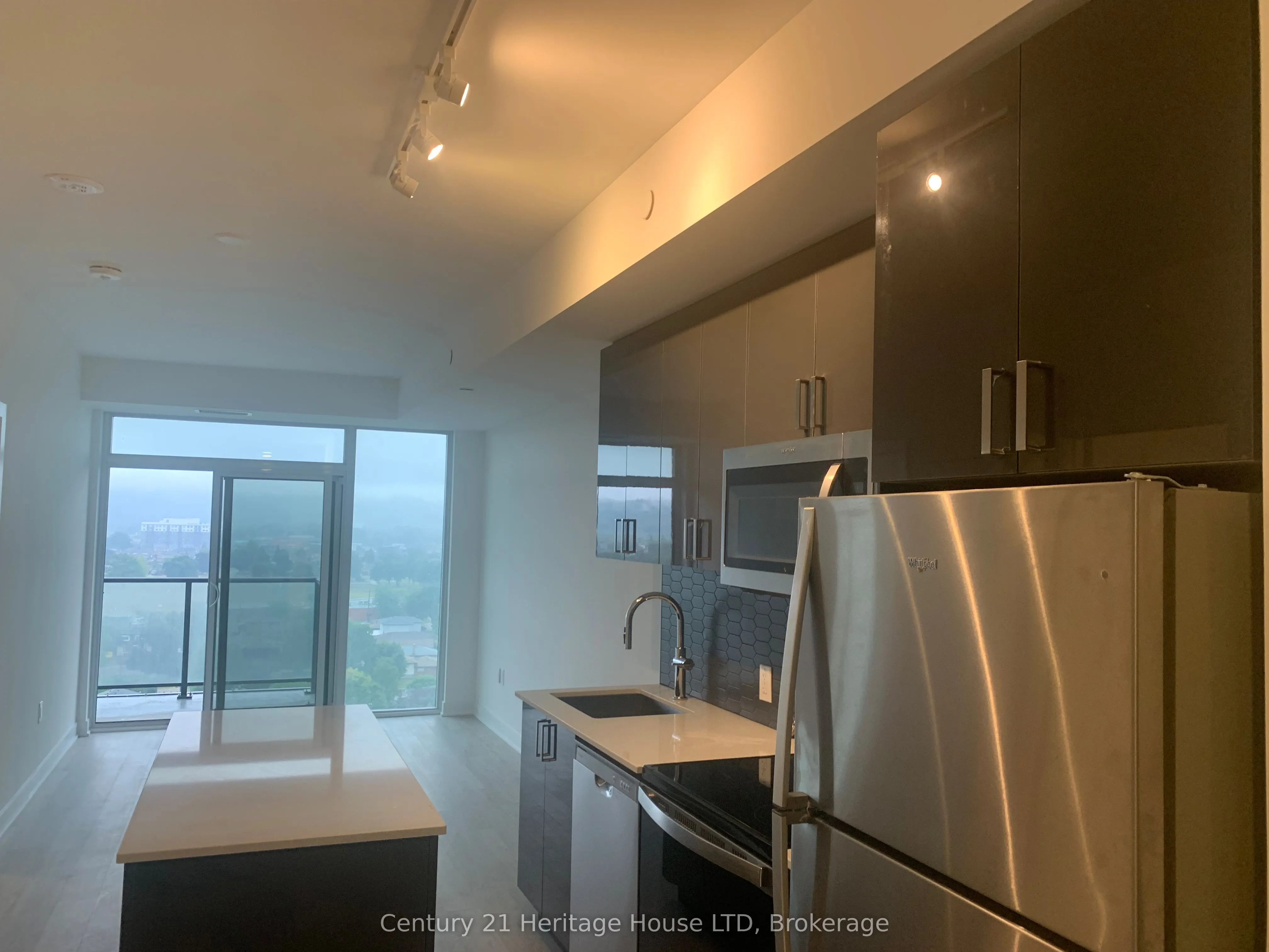 2782 Barton Street, #1105
