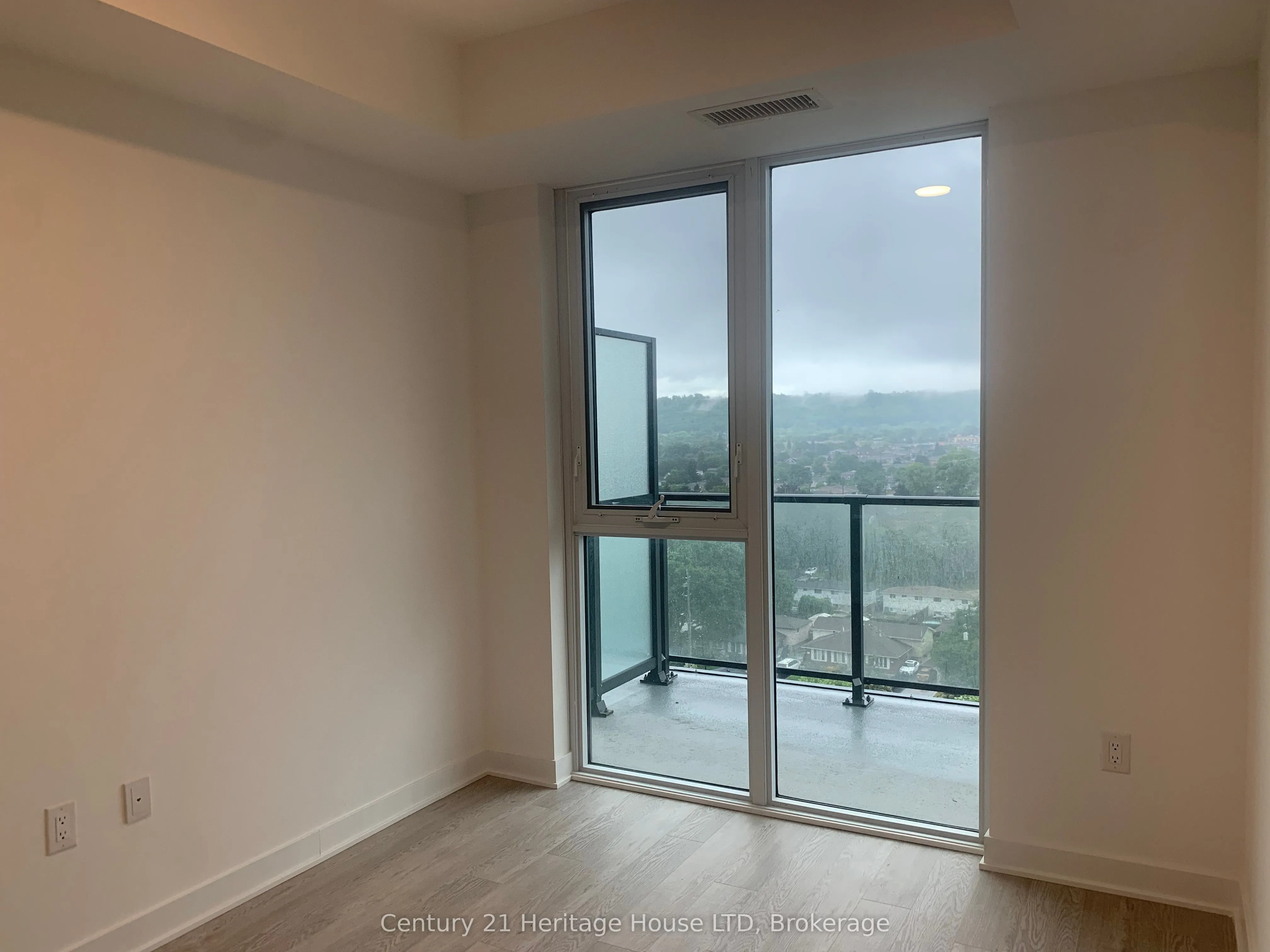 2782 Barton Street, #1105