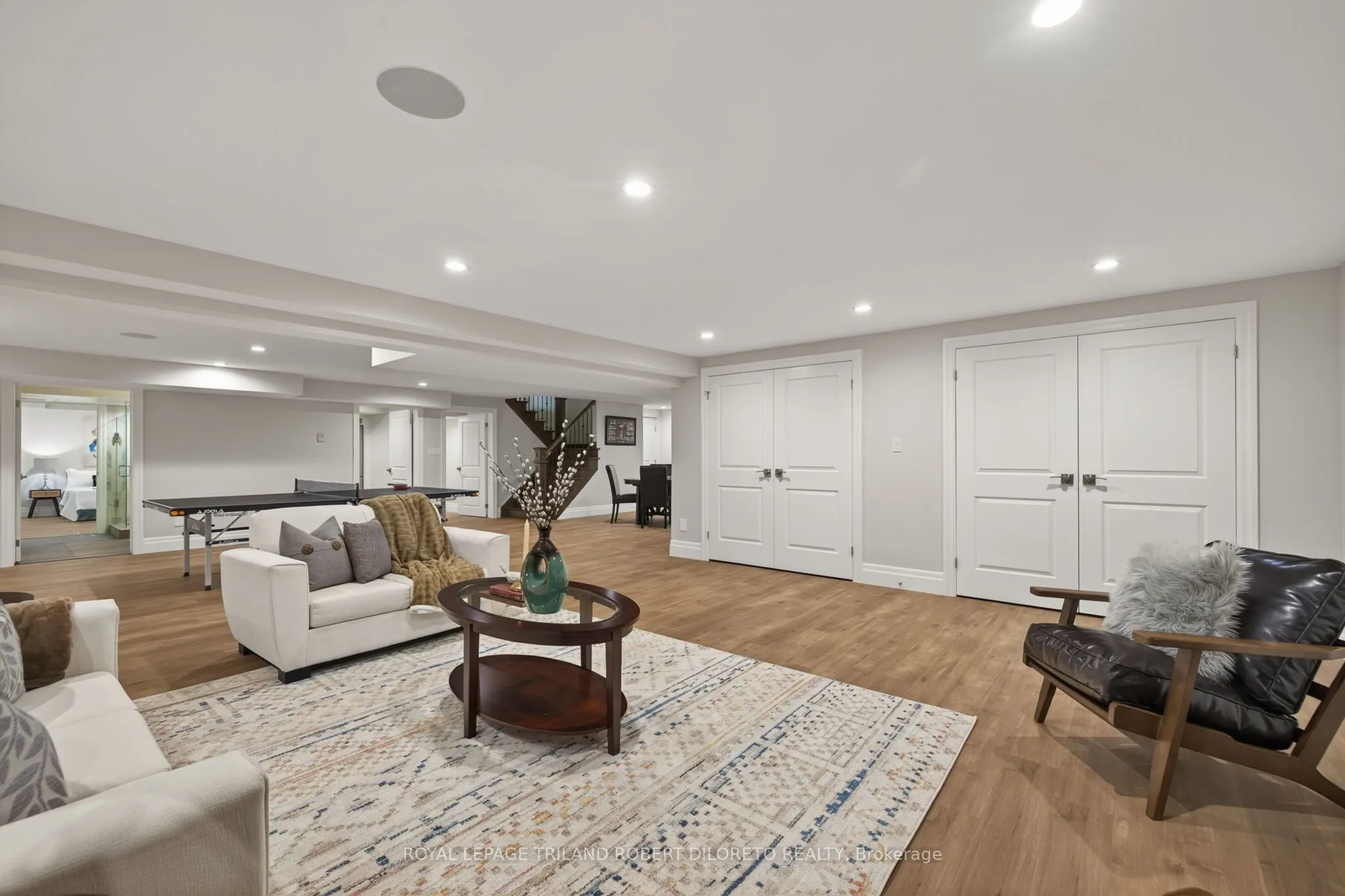 1445 Sunningdale Road W
