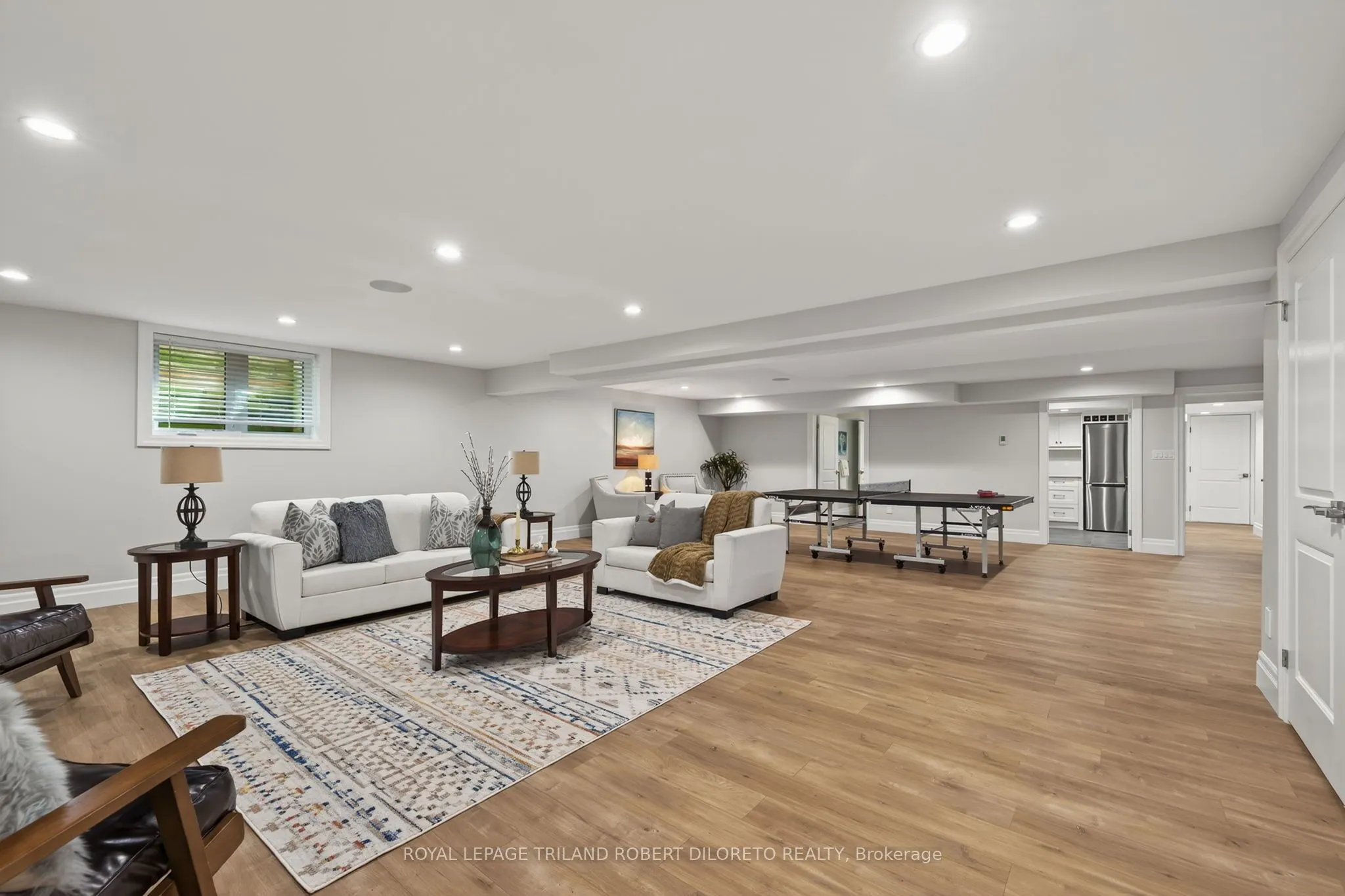 1445 Sunningdale Road W
