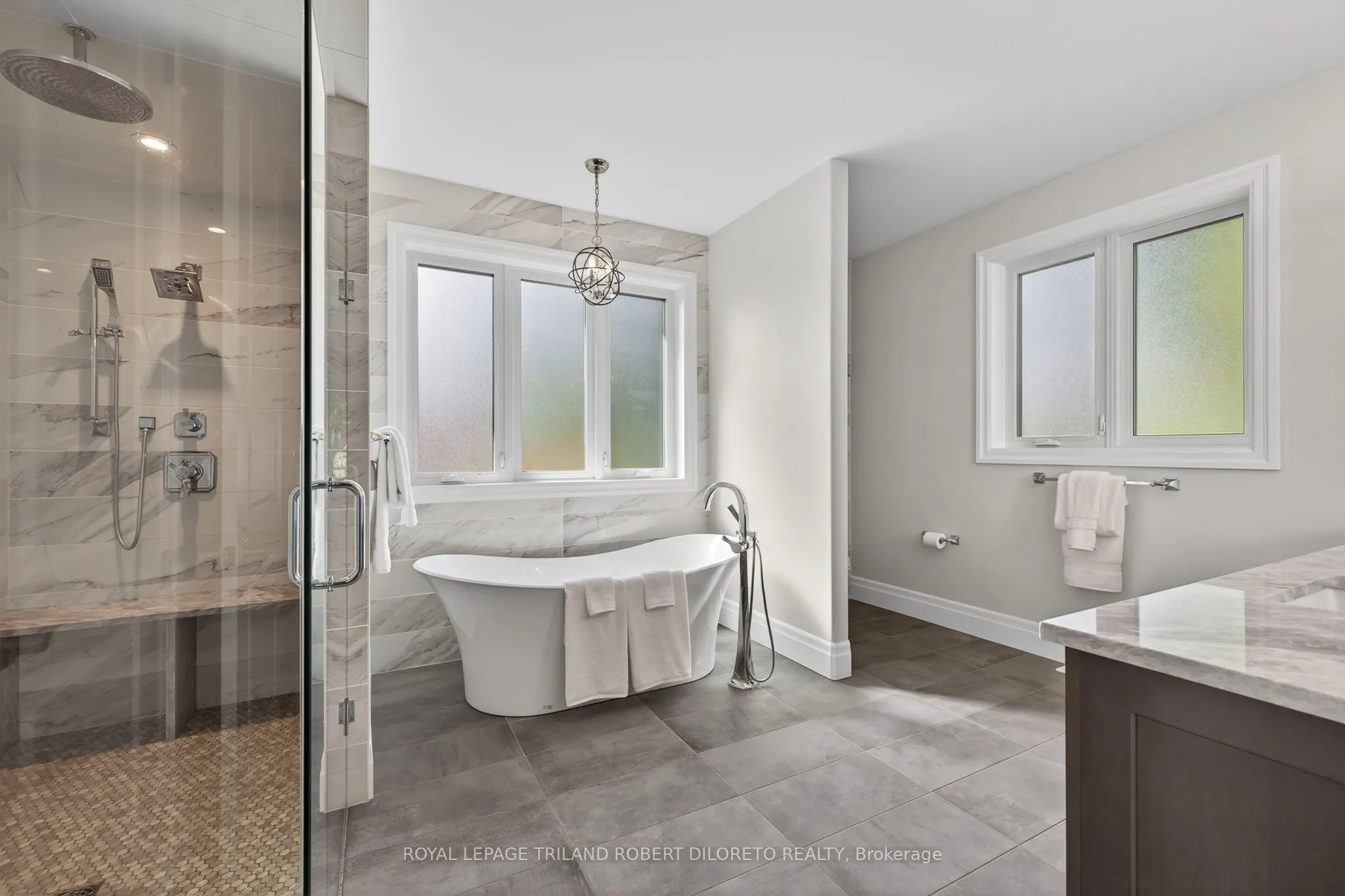 1445 Sunningdale Road W